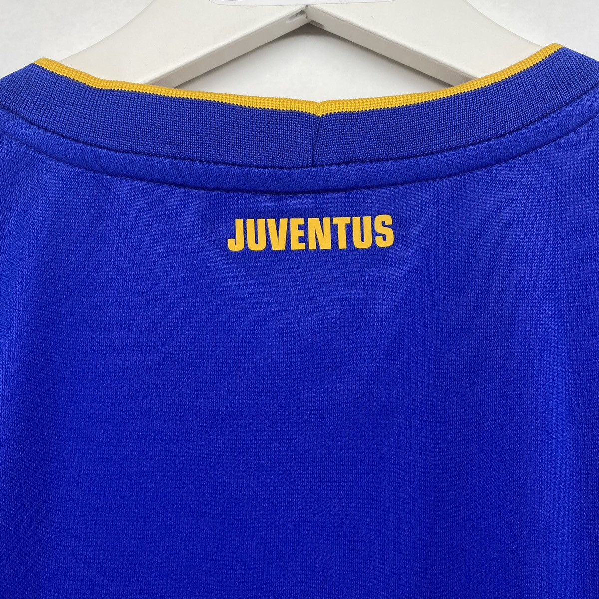 Nike Juventus Turin 2014 2015 Away Soccer Football Jersey Nike Size US M / EU 48-50 / 2 - 6 Thumbnail