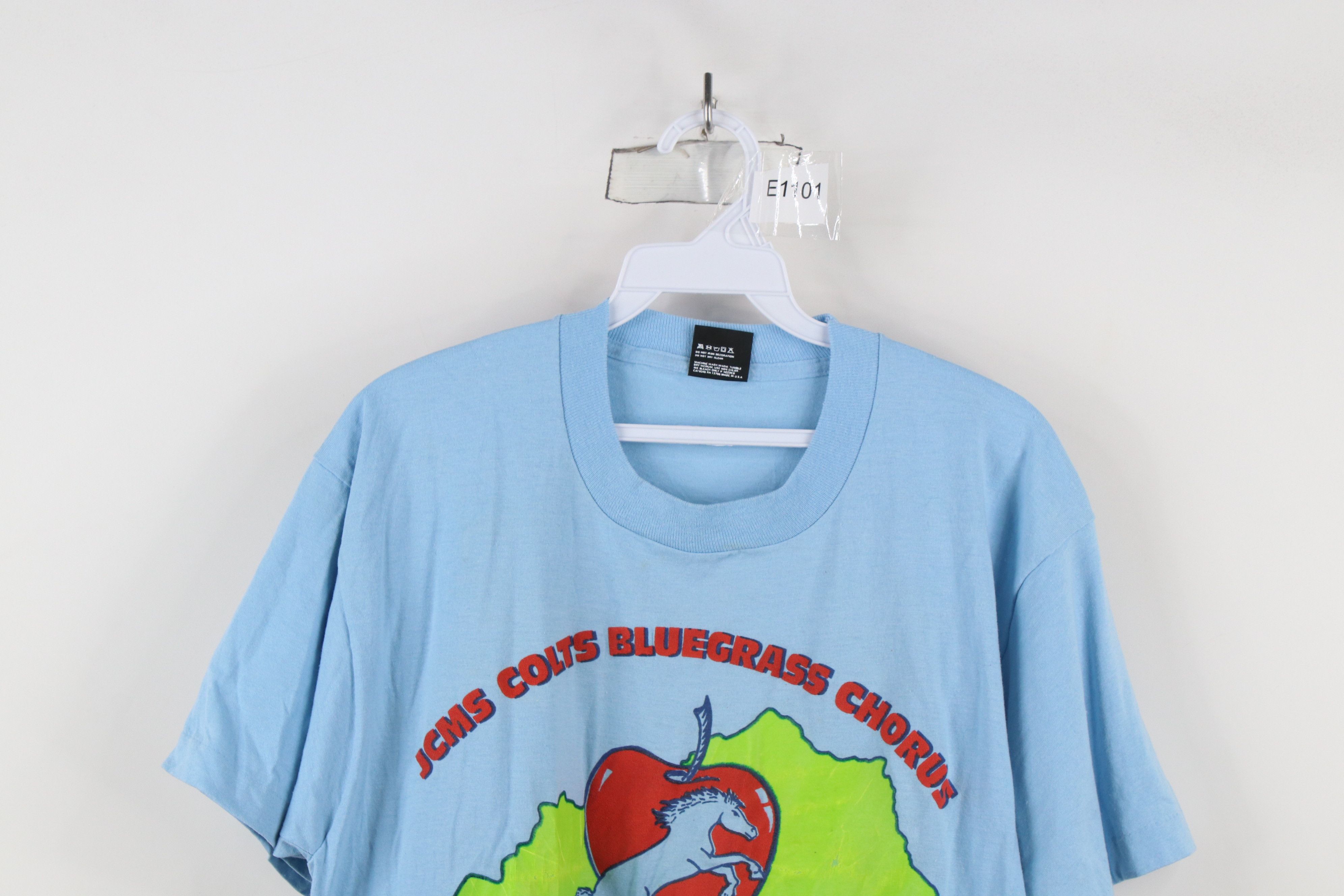 Vintage Vintage 90s Bluegrass Chorus Kentucky Big Apple T-Shirt USA Size US L / EU 52-54 / 3 - 2 Thumbnail