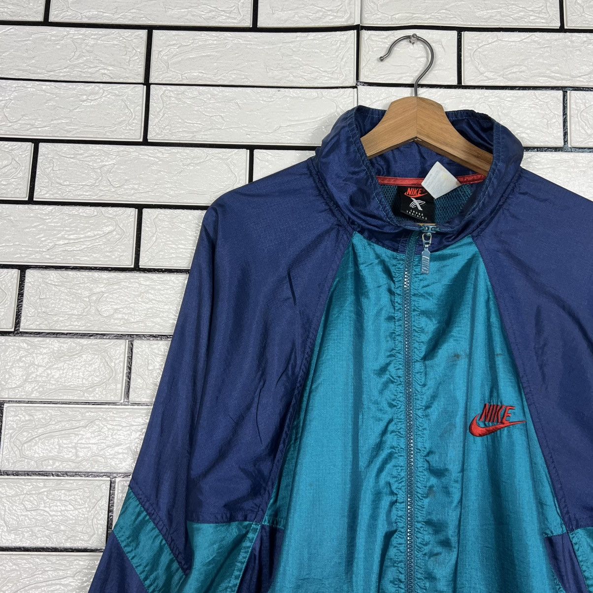 Nike RARE NIKE Cross Training Colorblock Windbreaker #3960-C180 Size US L / EU 52-54 / 3 - 3 Thumbnail