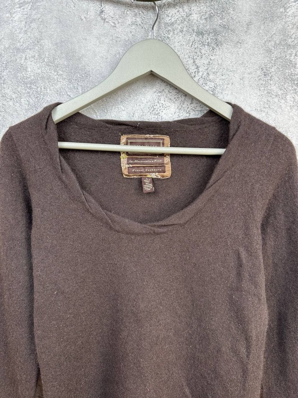 Abercrombie & Fitch Ezra x Abercrombie Fitch Cashmere Scoop Neck Knit Sweater Size L / US 10 / IT 46 - 4 Thumbnail