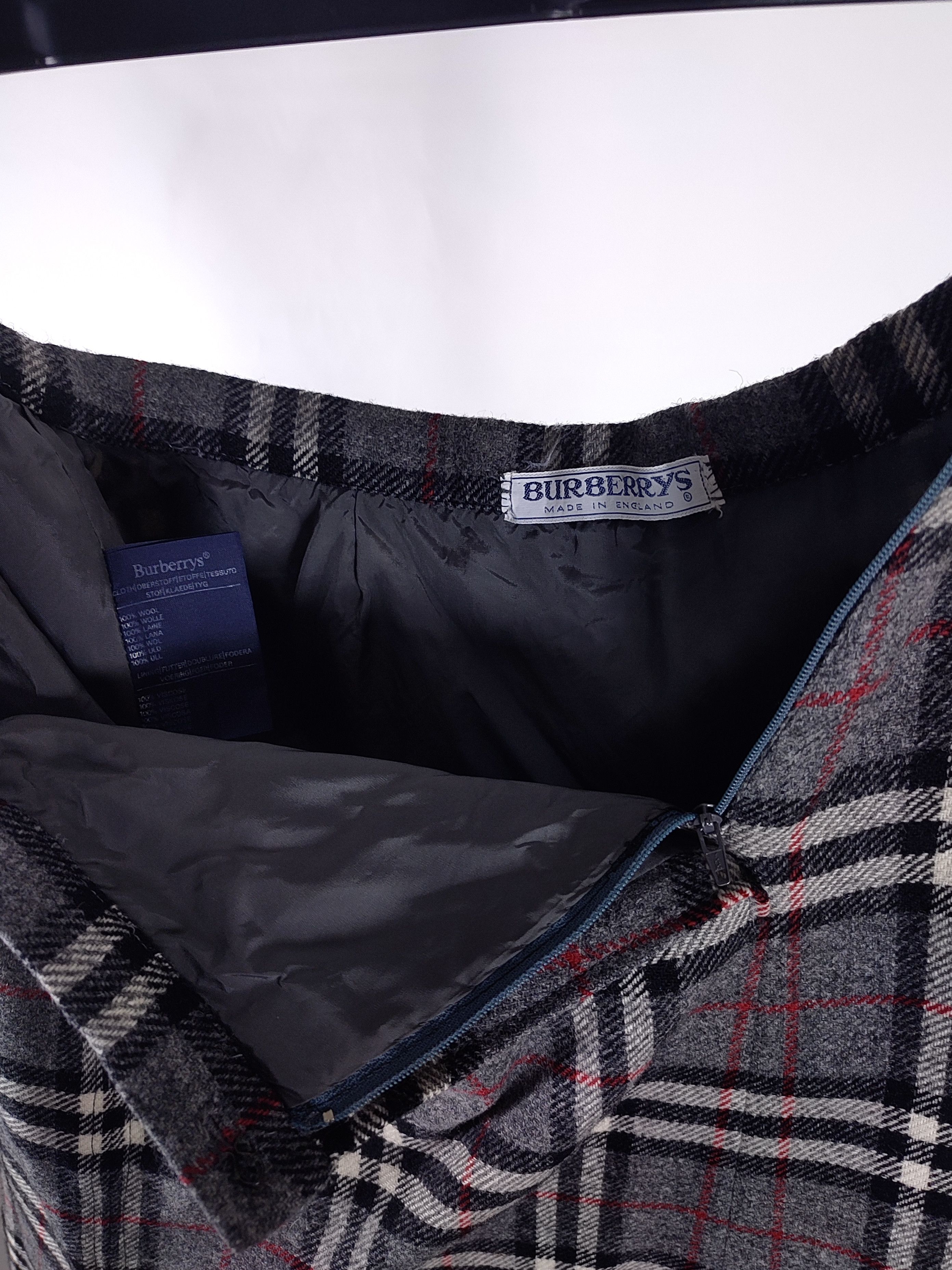 Burberry 90s Burberry Nova Check Wool Mid Skirt Size 28" / US 6 / IT 42 - 6 Thumbnail