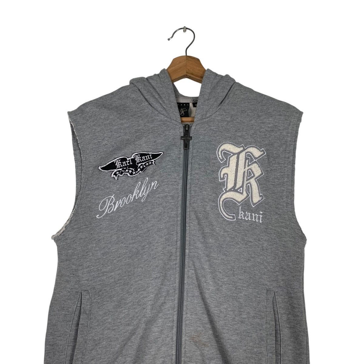 Karl Kani KARL KANI Embroidery Big Logo Sleeveless Hoodies #1244-C56 Size US M / EU 48-50 / 2 - 2 Thumbnail