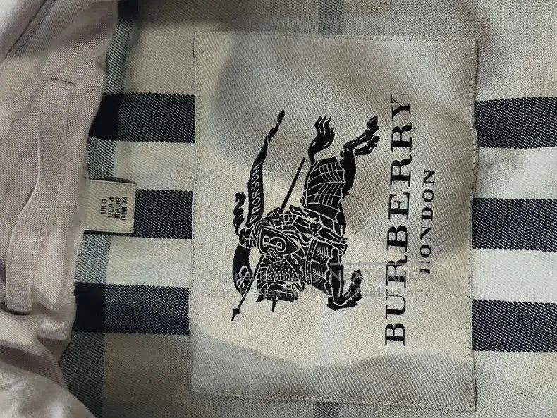 Burberry Burberry Women's Beige Trench Coat. Size US M / EU 48-50 / 2 - 3 Thumbnail