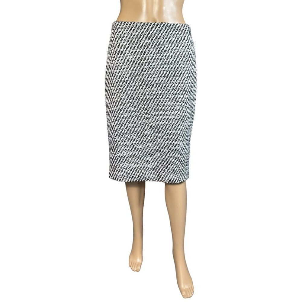 Ann Taylor NWT New Ann Taylor Tweed Pencil Skirt Size 6 Size 28" / US 6 / IT 42 - 1 Thumbnail
