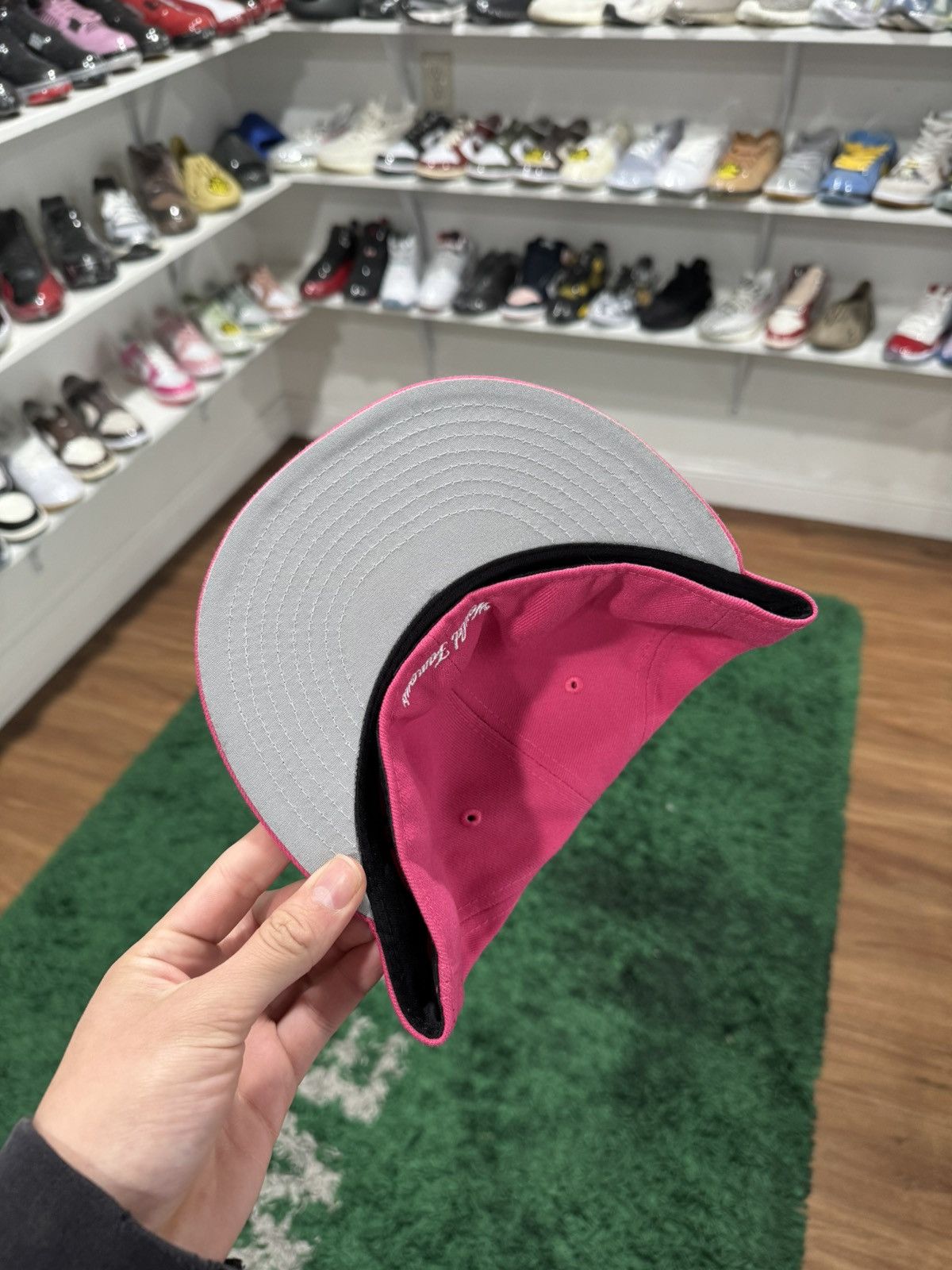 Supreme Supreme New Era Breast Cancer Awa. Box Logo Size ONE SIZE - 5 Thumbnail