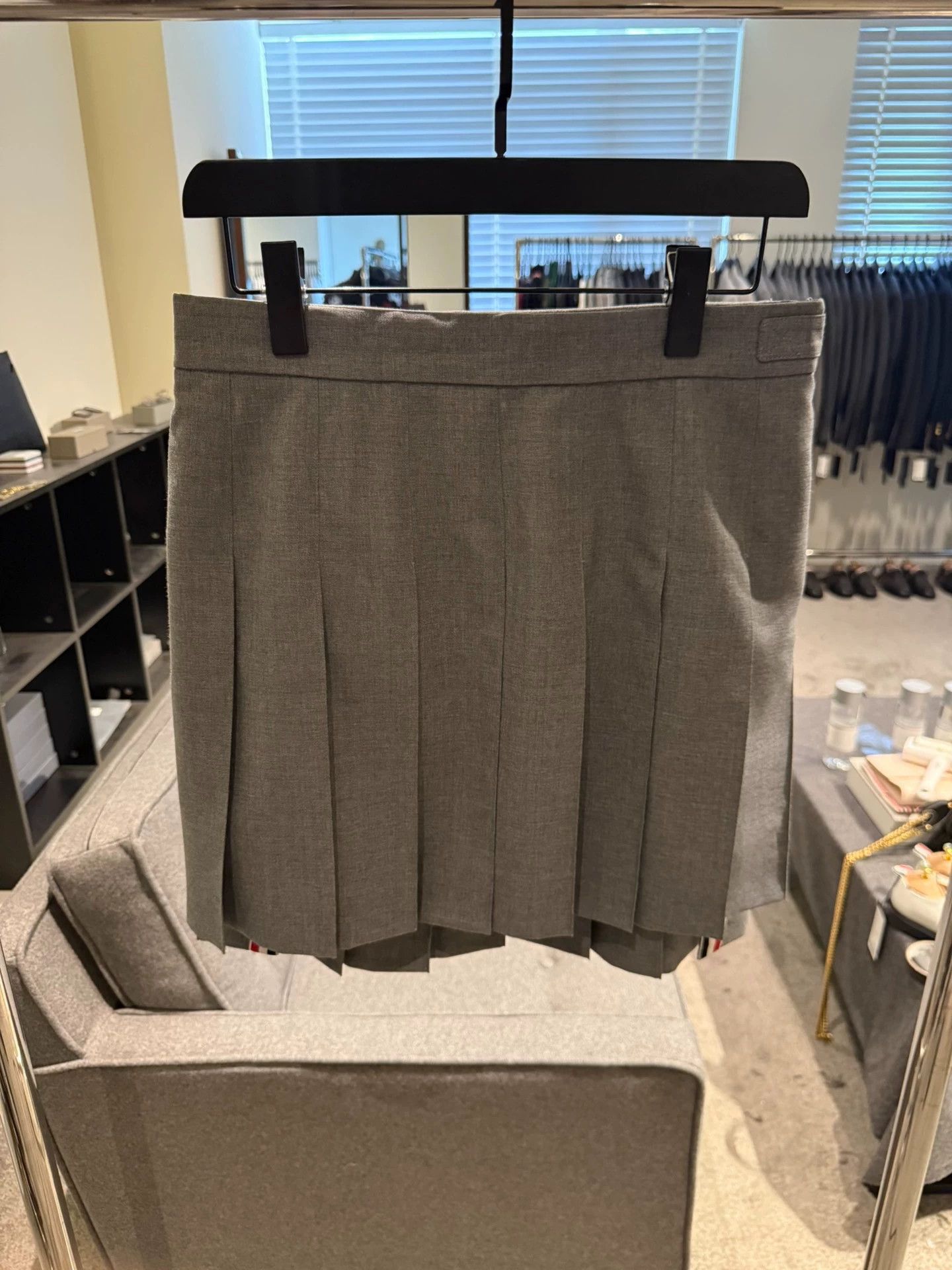 Thom Browne Thom Browne Women's Classic Mid Gray Pleated Skirt 42 Size 28" / US 6 / IT 42 - 1 Thumbnail