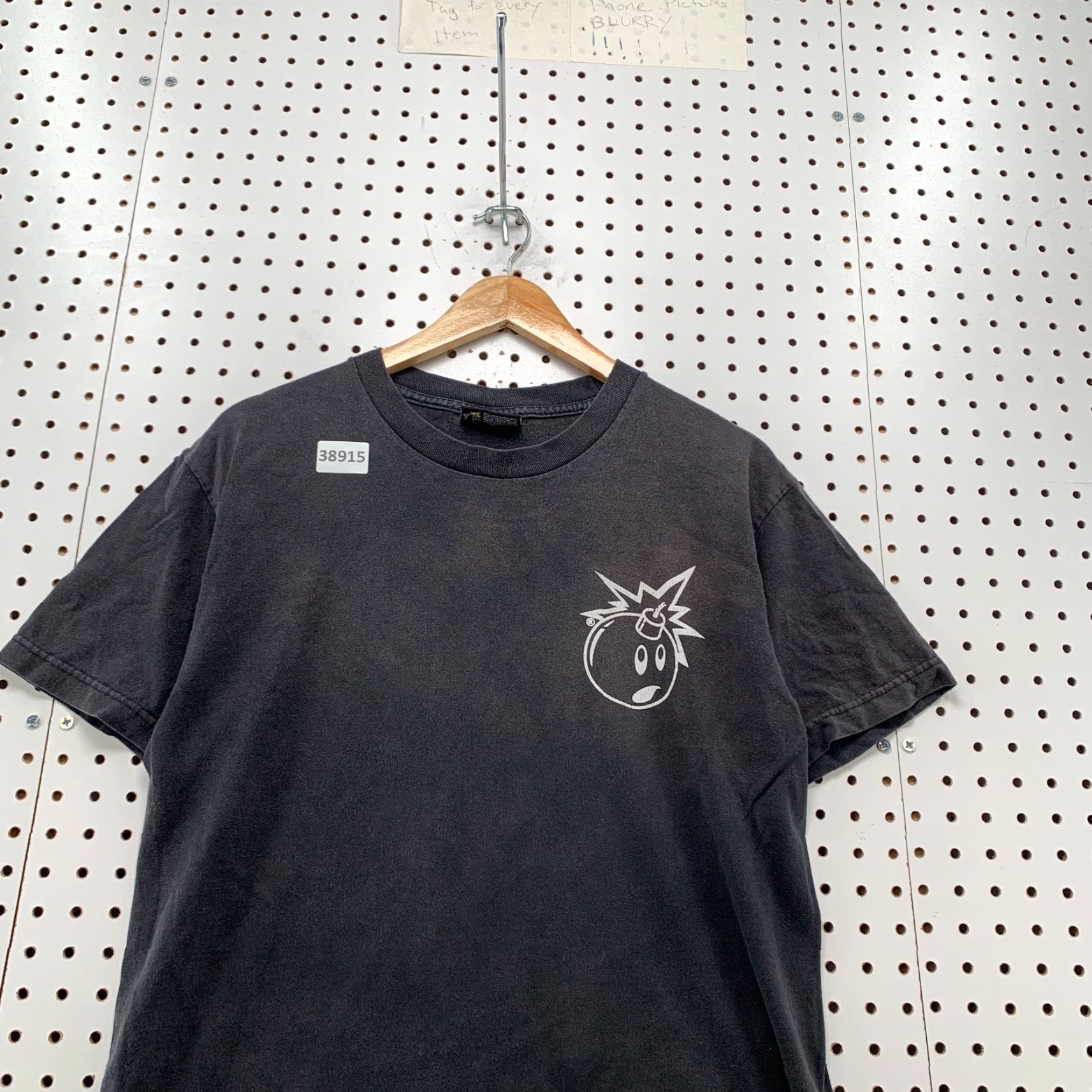 The Hundreds VINTAGE The Hundreds Graphic T-Shirt Men’s Medium Black Skateboard Bomb Hip Hop Size US M / EU 48-50 / 2 - 6 Thumbnail