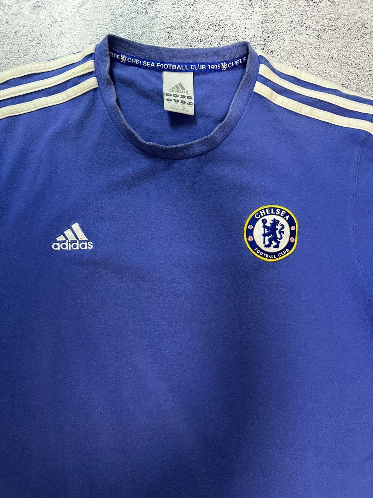 Adidas Vintage Adidas Chelsey Soccer T-shirt Blue Logo Size US M / EU 48-50 / 2 - 5 Thumbnail