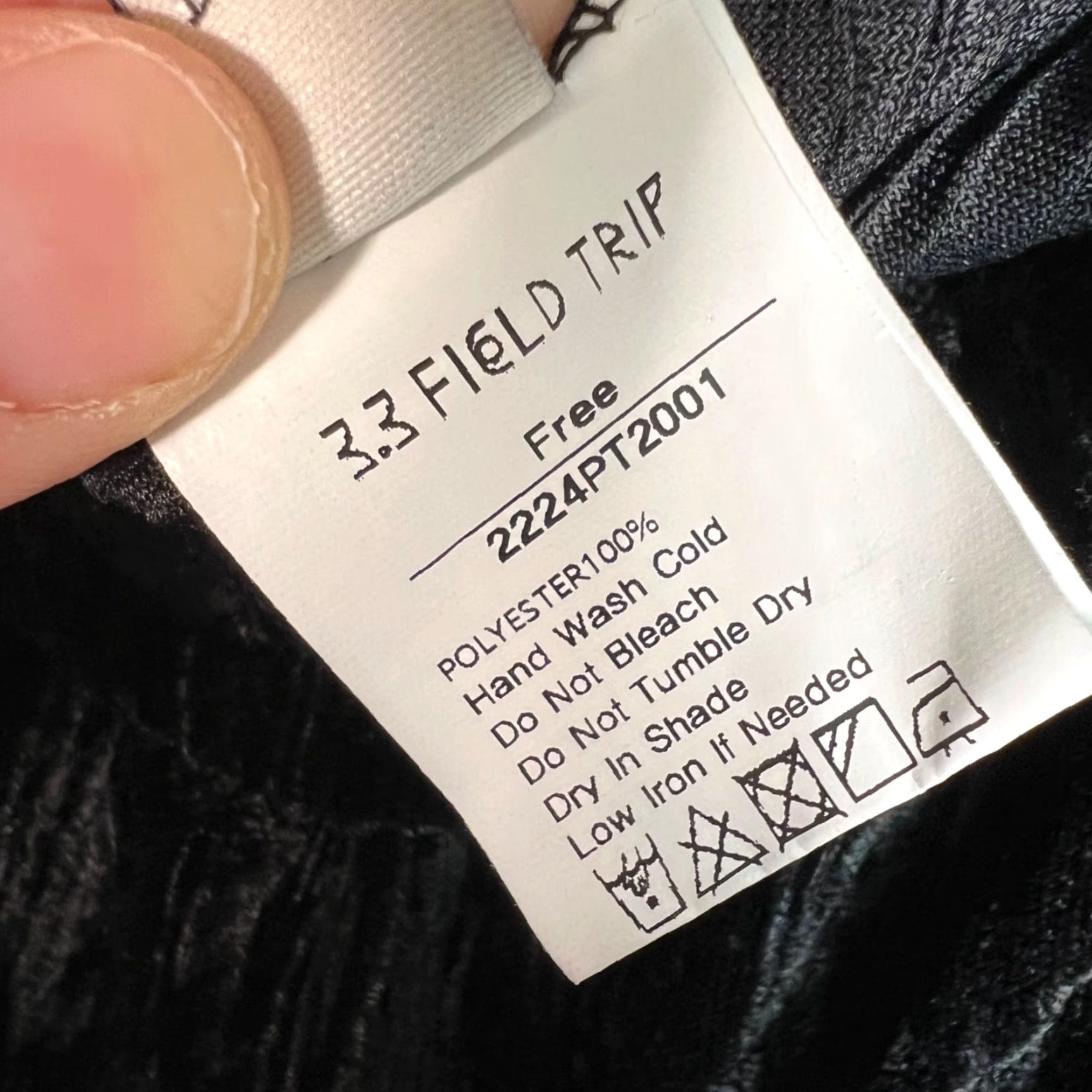 Velvet 3.3 Field Trip Black Pleated Velvet Wide Leg Lounge Pants Womens One Size Size 42" / US 20 - 5 Thumbnail