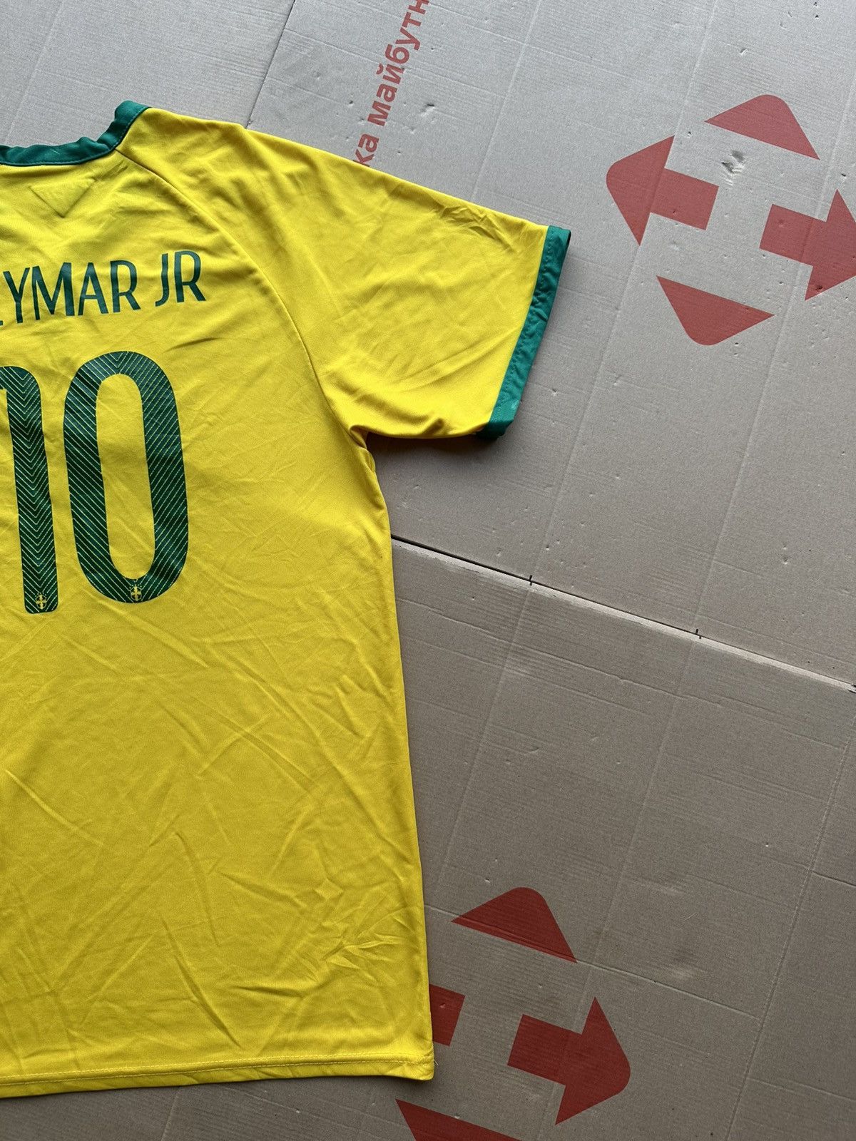 Vintage Crazy Y2K Brazil Soccer Jersey Neymar JR T-Shirt Blockcore Size US L / EU 52-54 / 3 - 9 Thumbnail