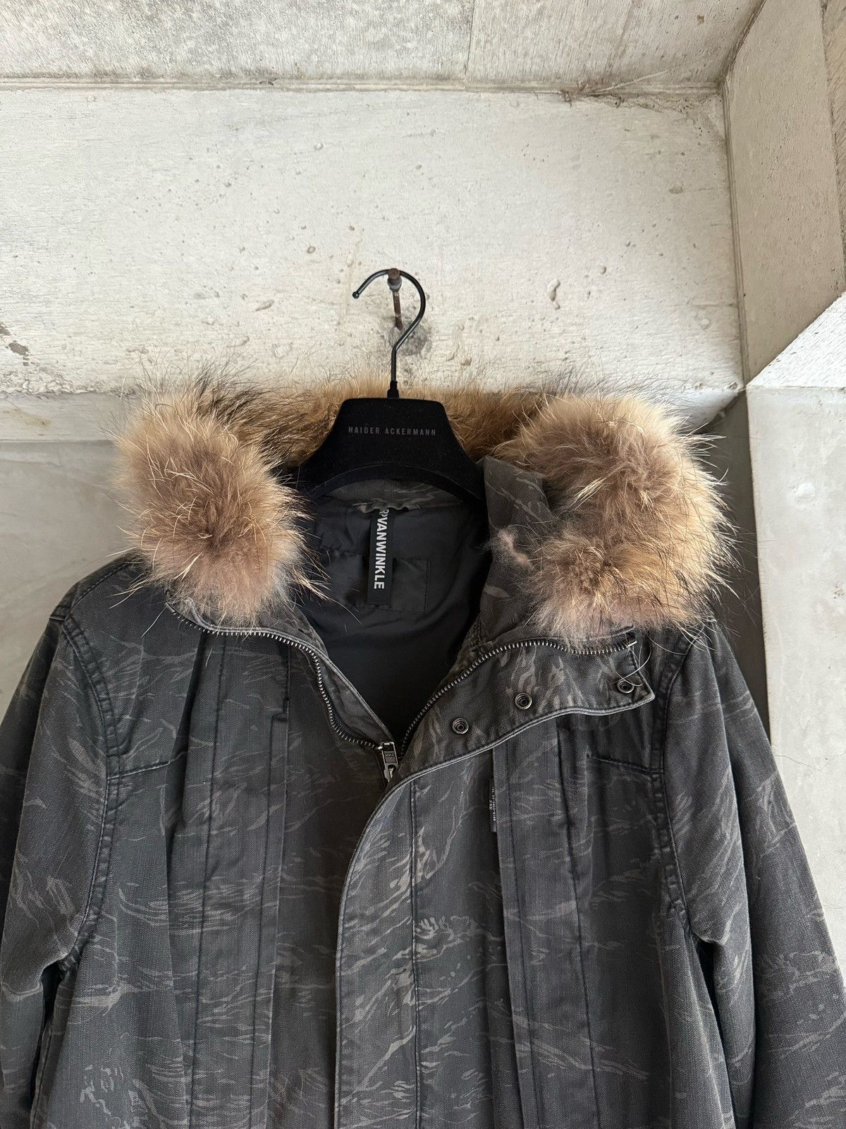 RIP VAN WINKLE × The Viridi-anne 18AW Fur-Hooded Mods Coat - www