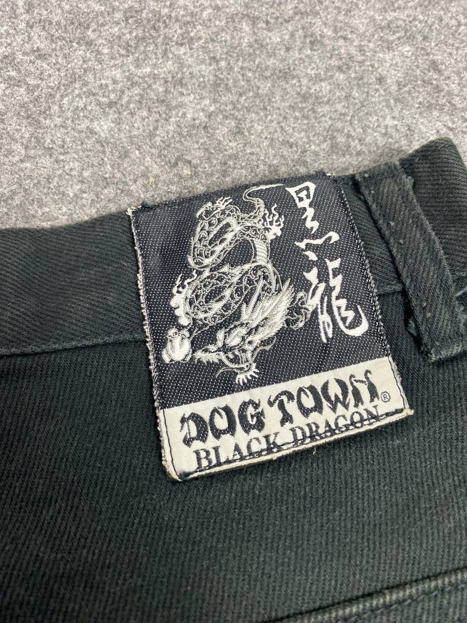 Dogtown dogtown black dragon skateboard black baggy denim Size US 32 / EU 48 - 6 Thumbnail