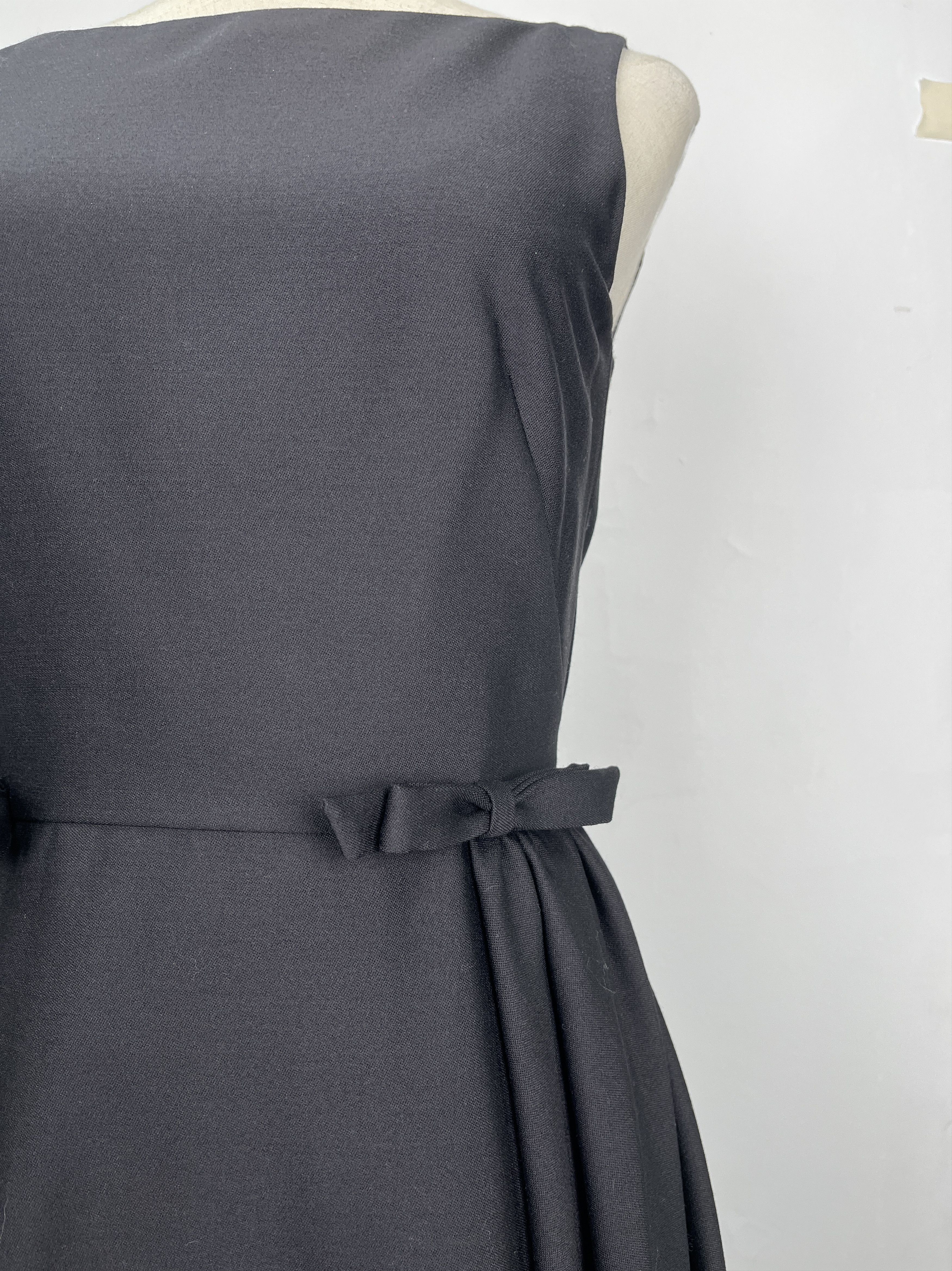 Valentino Valentino Classic Mini Black Dress Size XS / US 0-2 / IT 36-38 - 4 Thumbnail