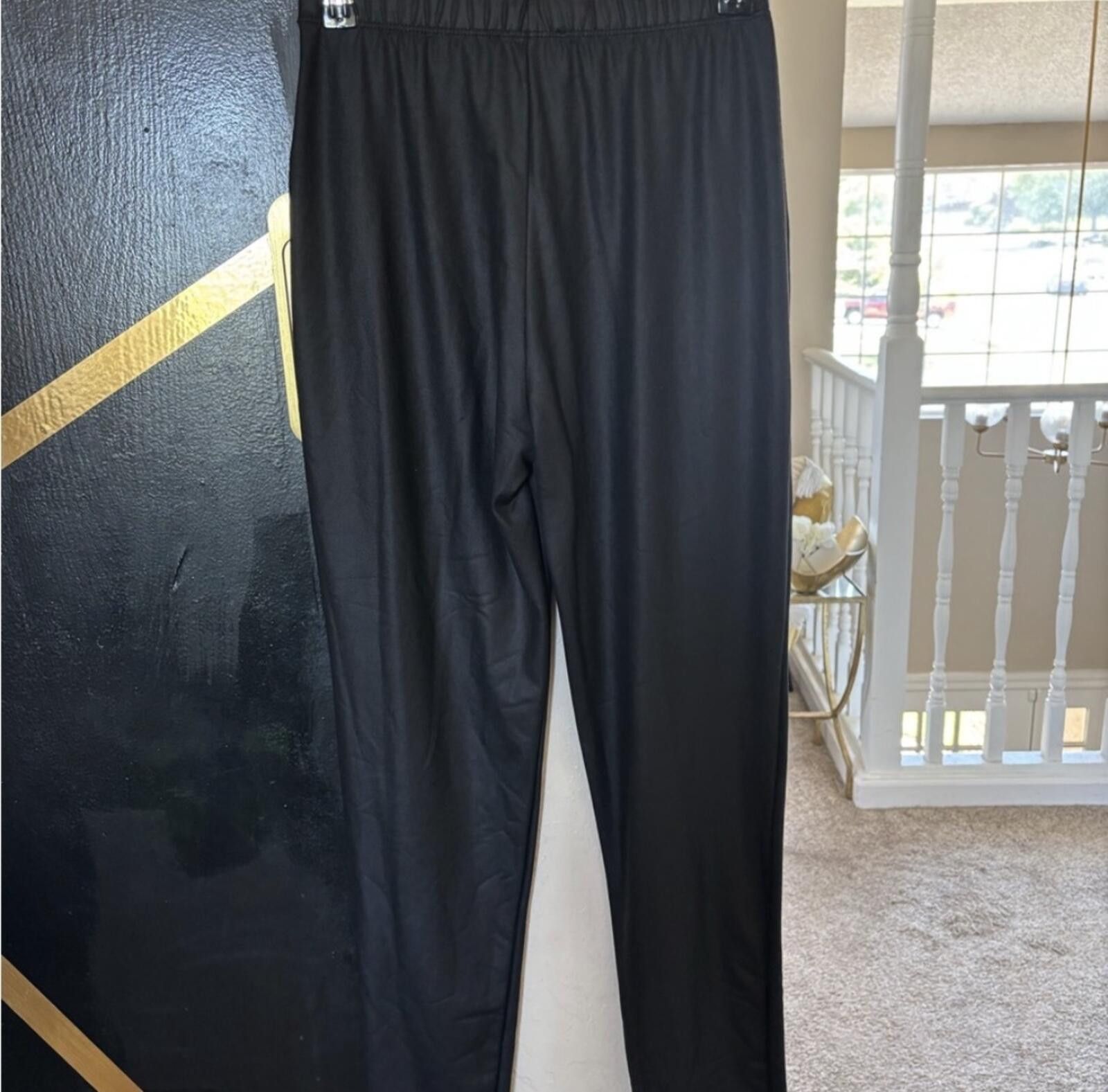 Fashion Nova ( Fashion nova) Day & Night matching leggings Set Size 28" / US 6 / IT 42 - 12 Thumbnail