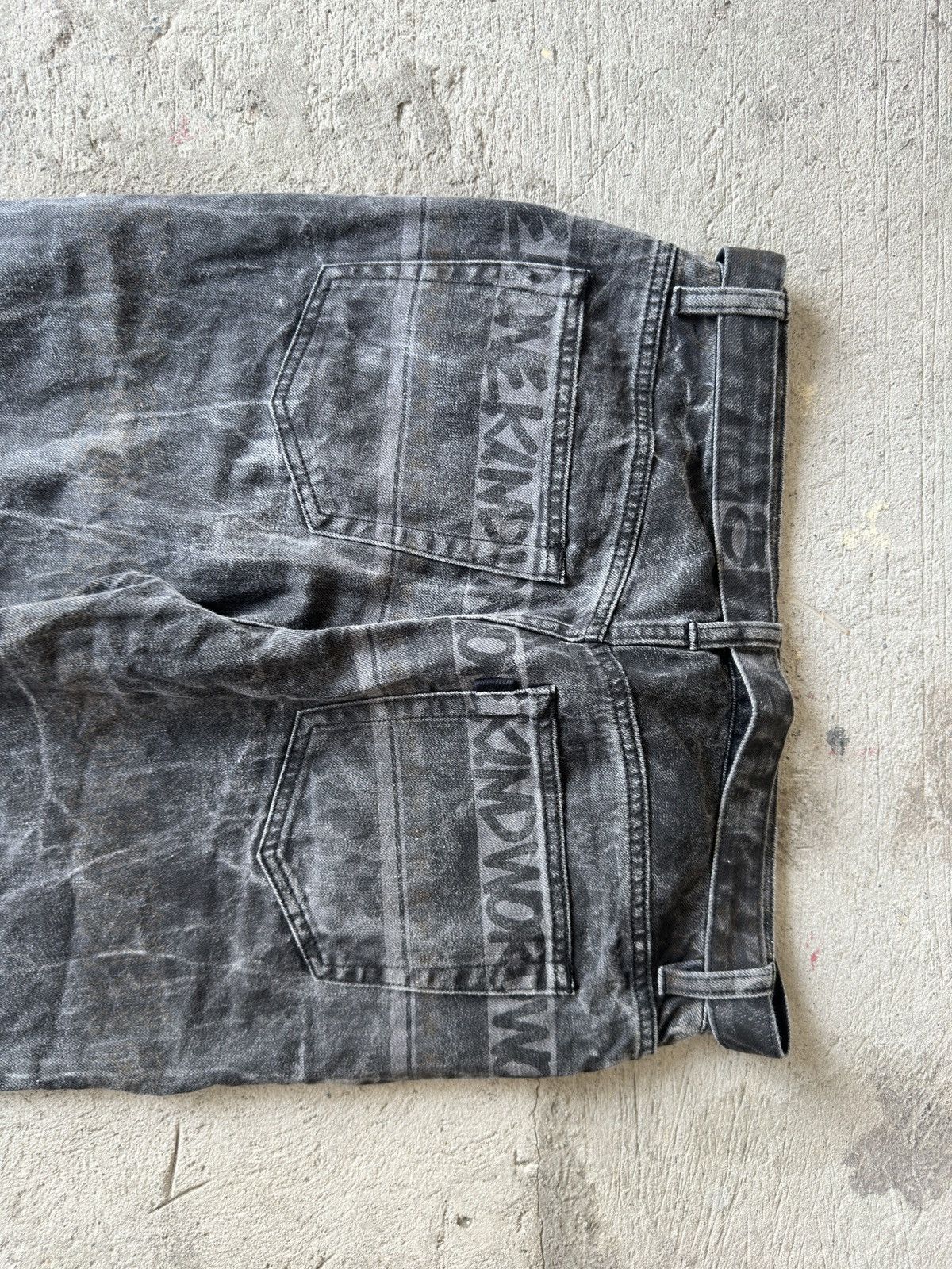 Sacai Sacai x Eric Haze — Graffiti Denim Size US 32 / EU 48 - 13 Thumbnail