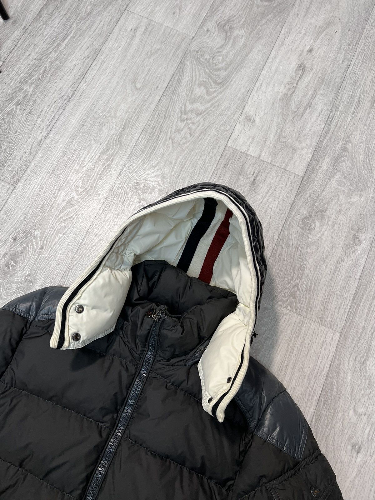 Moncler Moncler Puffer Hood Size ONE SIZE - 16 Thumbnail