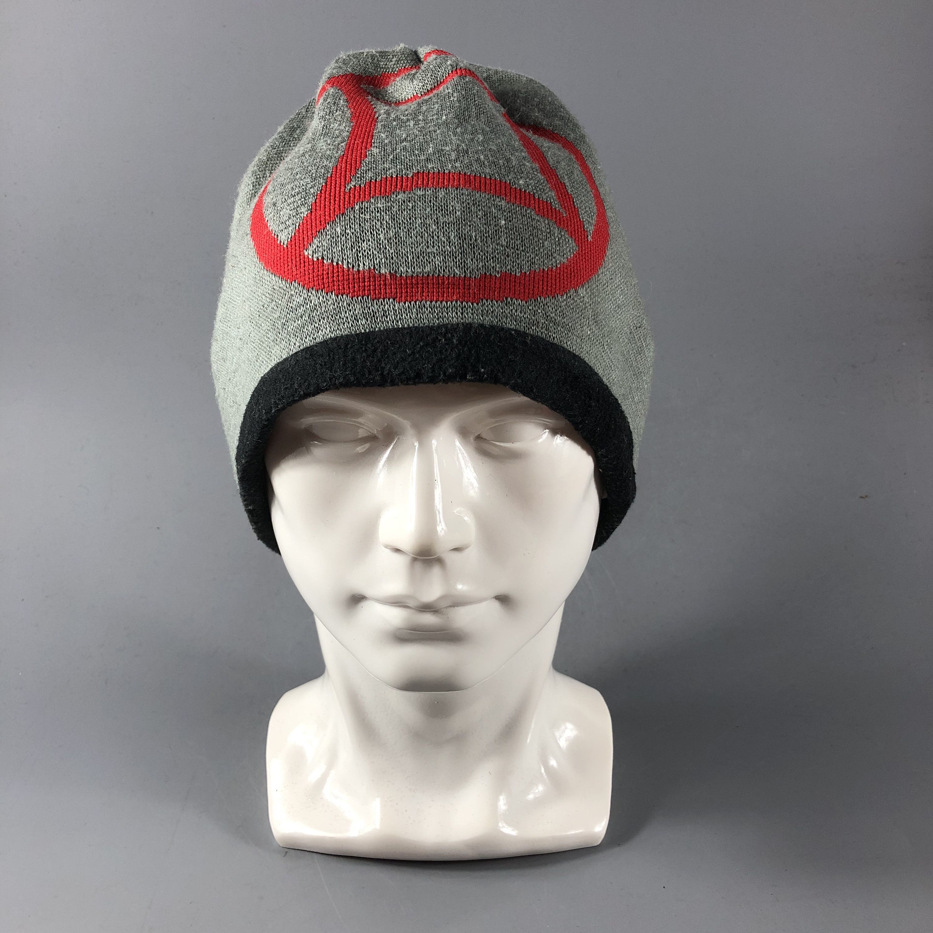 Vintage Unknown Beanie Snowcap Snow Hat B542 Size ONE SIZE - 1 Thumbnail