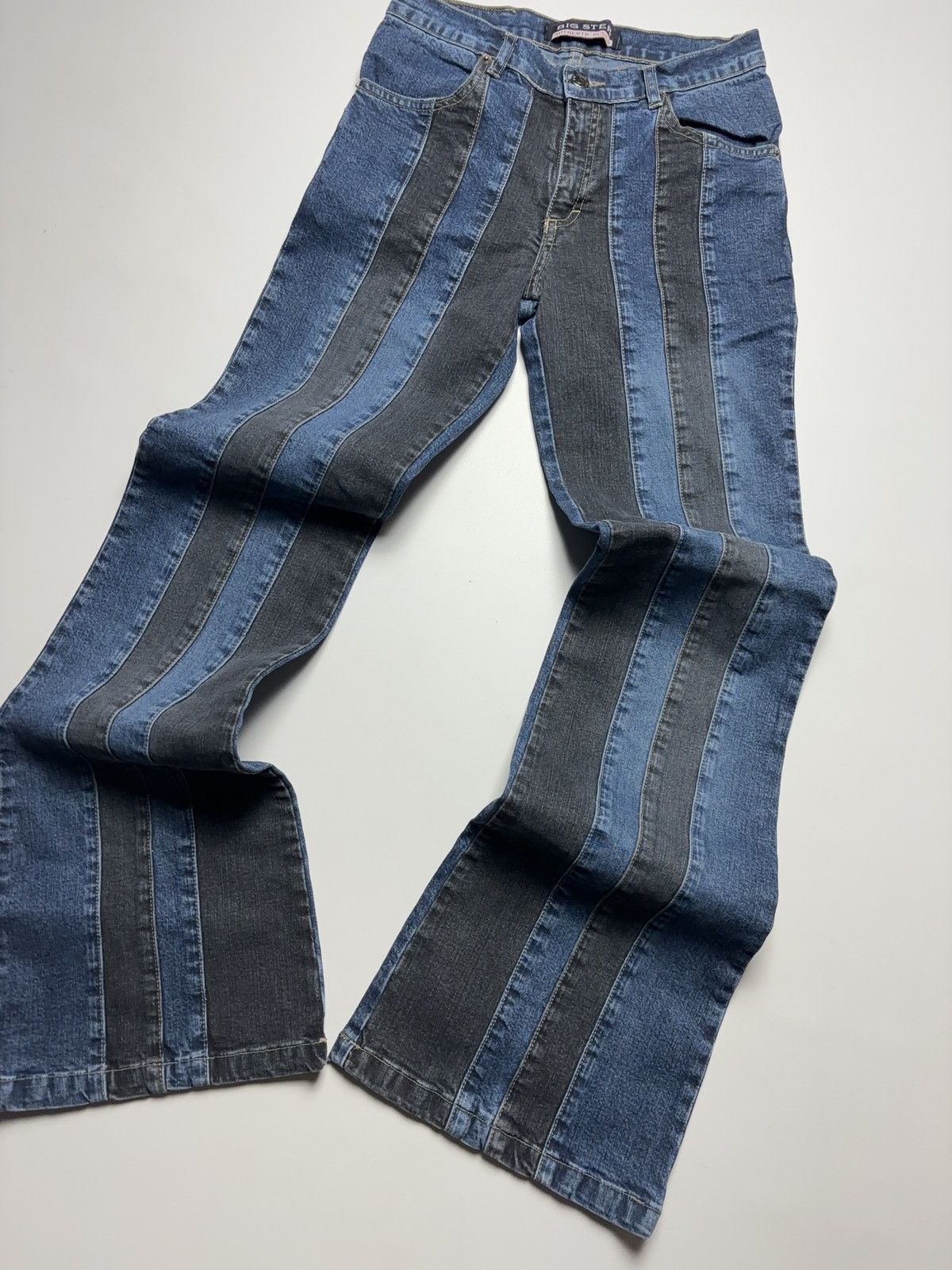 Vintage VINTAGE PATCHWORK FLARED MIXED JEANS DENIM PANTS 2000s Size 26" / US 2 / IT 38 - 3 Thumbnail