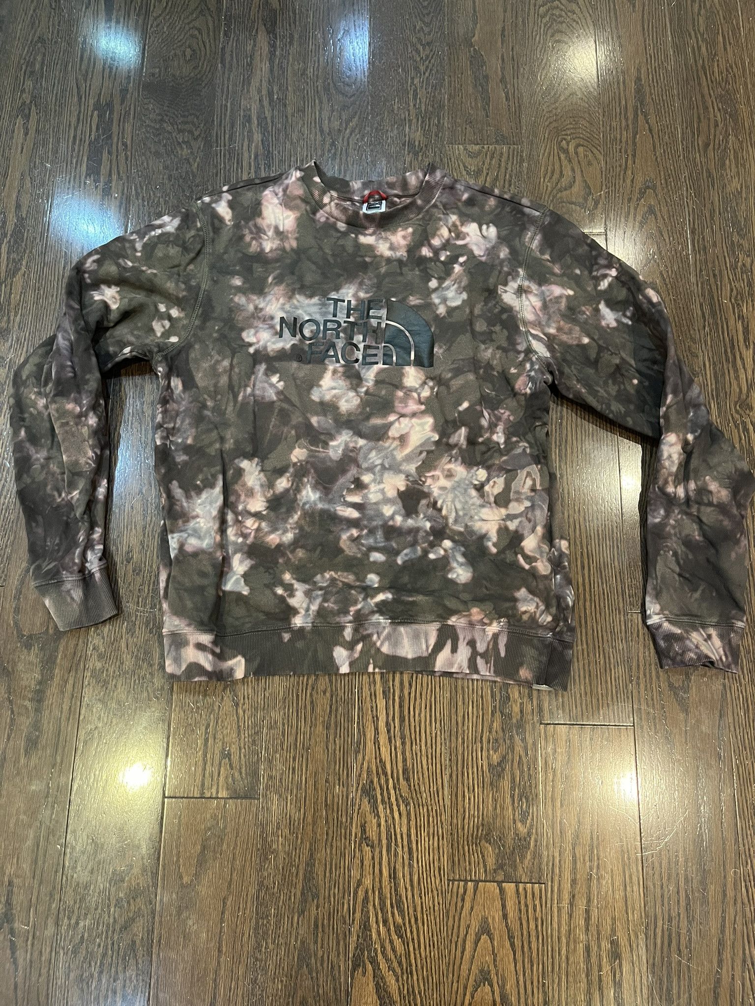The North Face The North Face Camo Tie-Dye Crewneck Sweatshirt Size L Size US L / EU 52-54 / 3 - 1 Thumbnail