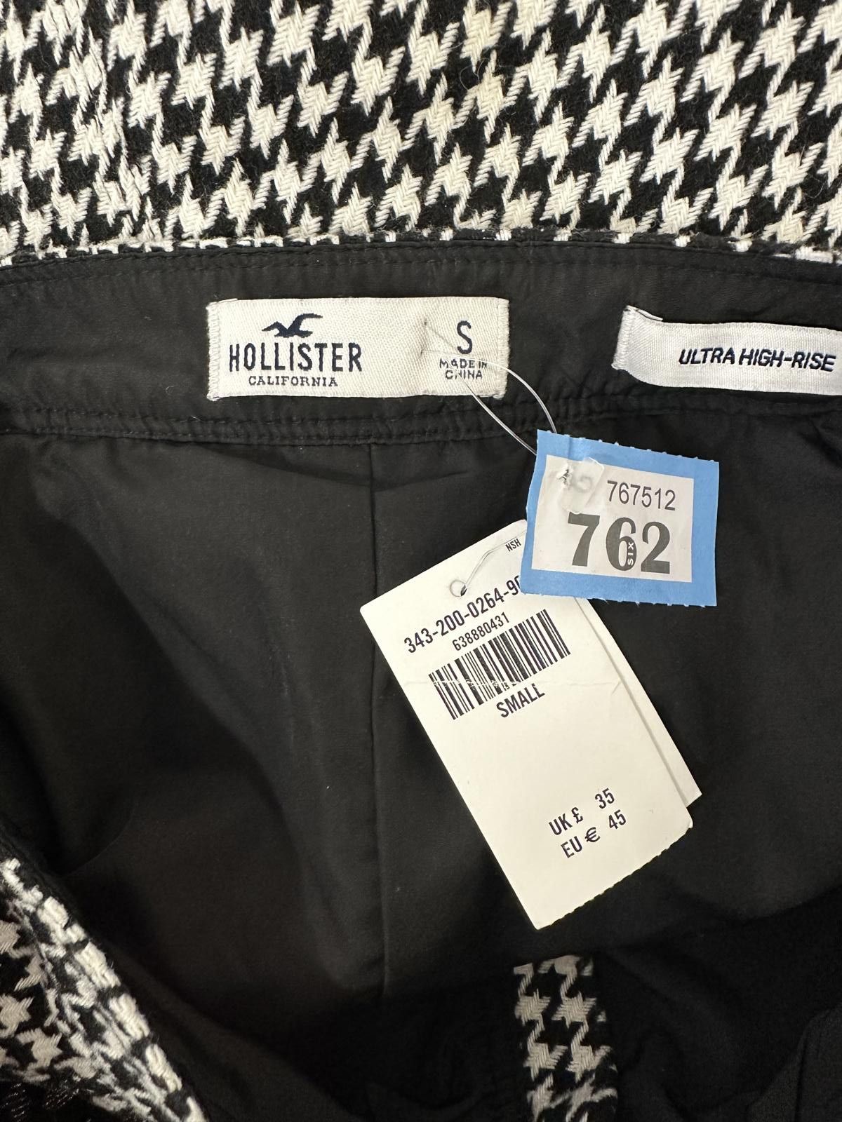 Hollister Hollister Ultra High-Rise Houndstooth Mini Skirt Size 28" / US 6 / IT 42 - 3 Thumbnail