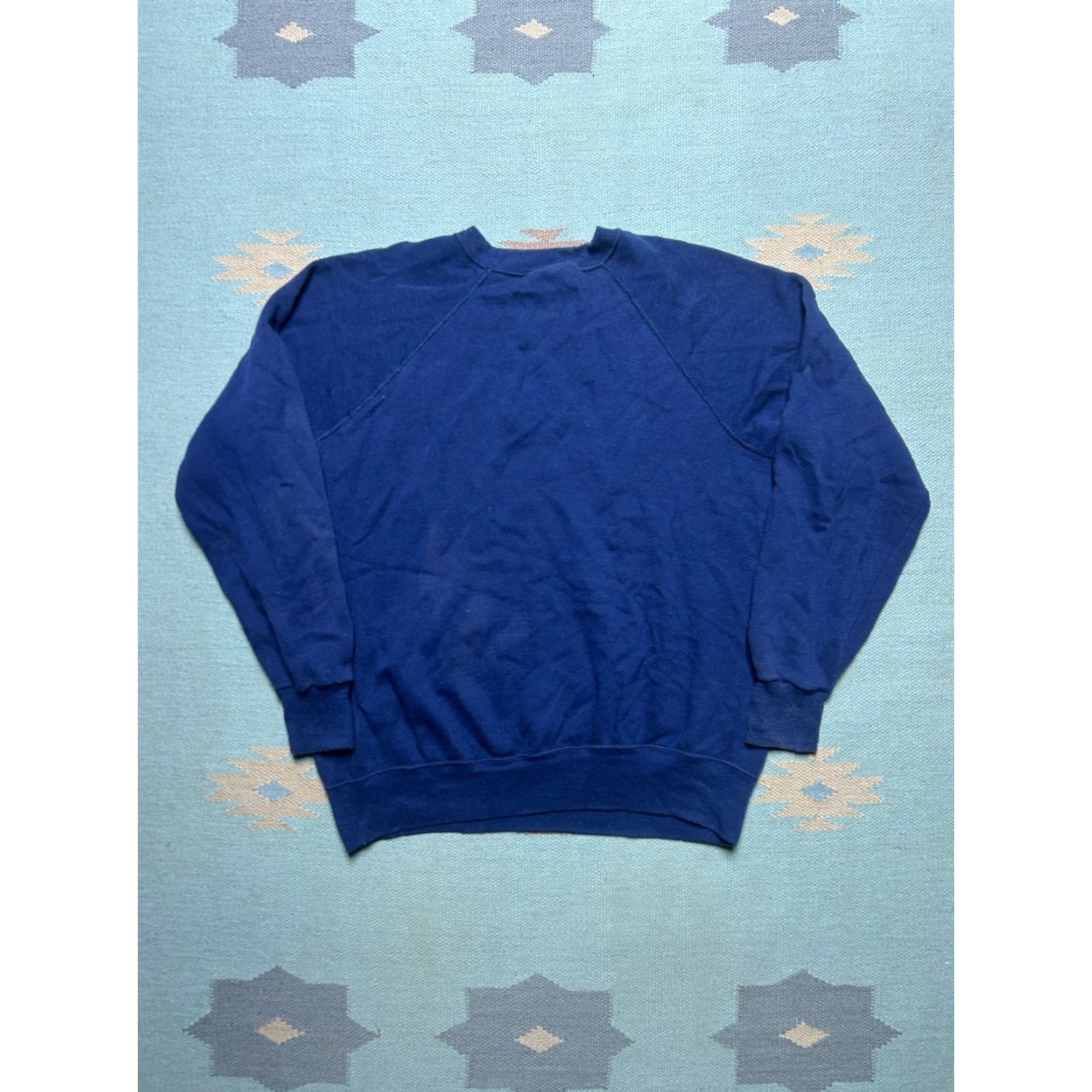 Vintage VINTAGE 70s 80s crewneck sweatshirt pullover navy blue blank raglan XL Shirt Men Pullover 80s Mens XL Navy Blue Vintage Sweatshirt Size US XL / EU 56 / 4 - 7 Thumbnail