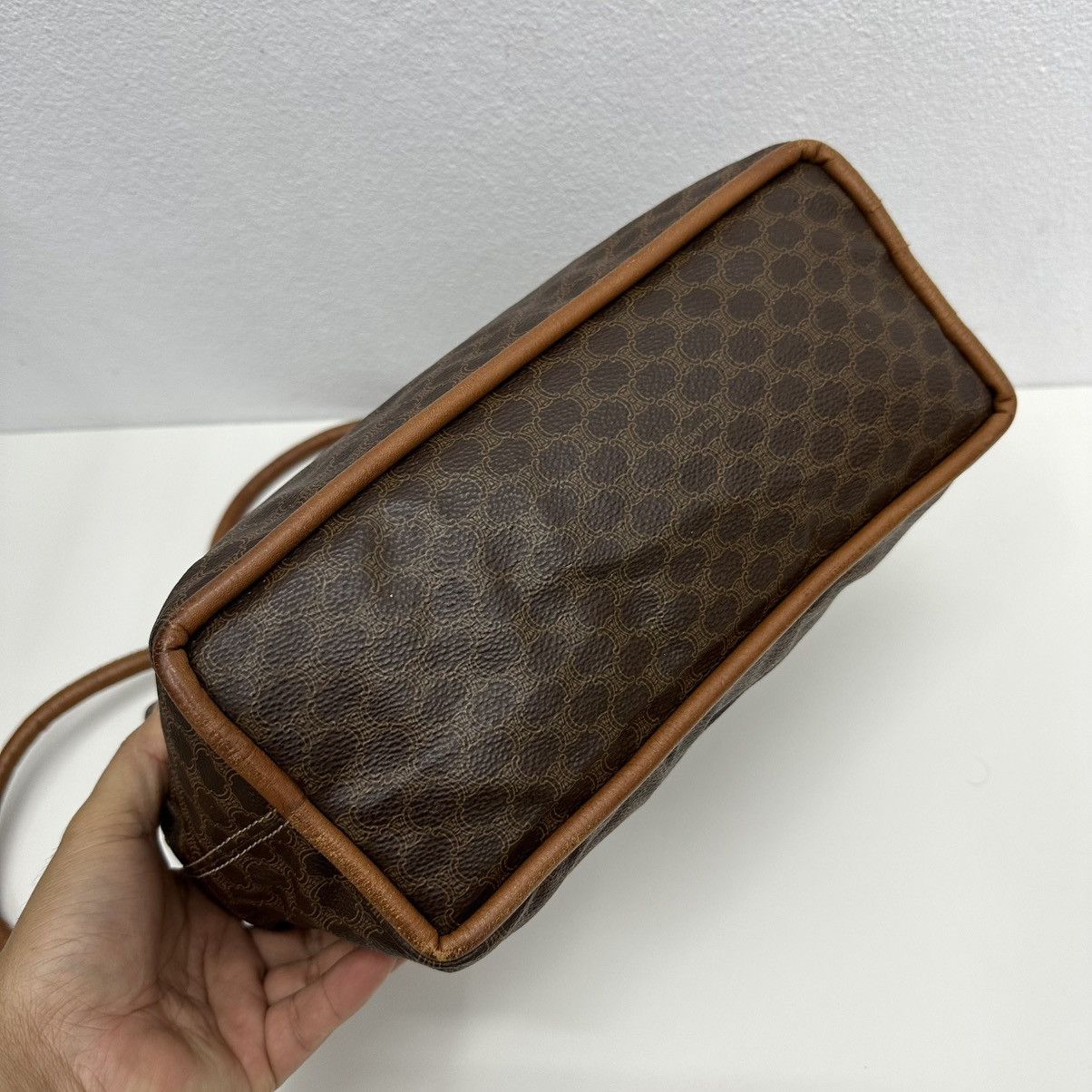 Celine ‼️YES‼️ AUTH. CELINE MACADAM SCHULTERTASCHE SHOULDER LONG BAG Size ONE SIZE - 6 Thumbnail