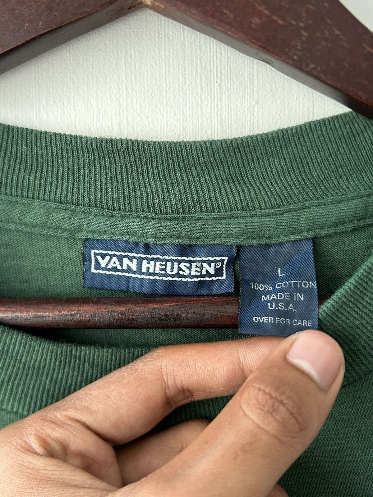 Van Heusen Vintage 1990s Van Heusen ‘Sun’ Art Tee Size US L / EU 52-54 / 3 - 4 Thumbnail