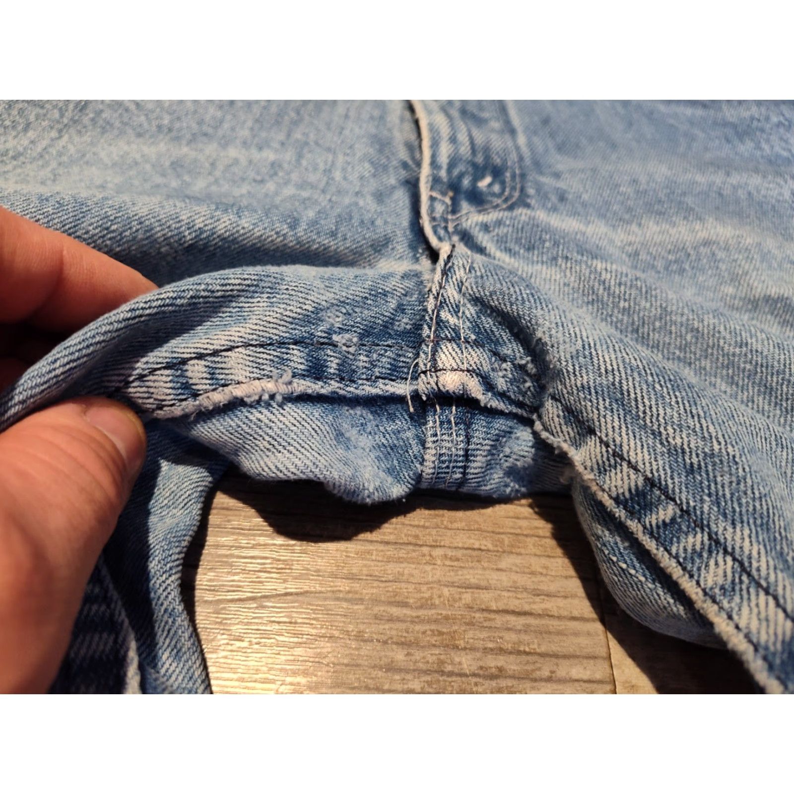 Levi's VINTAGE Levi's SF 207 Blue Jeans 30x27 Light Wash Distressed 70s 80s Unisex Adults Size US 30 / EU 46 - 4 Thumbnail