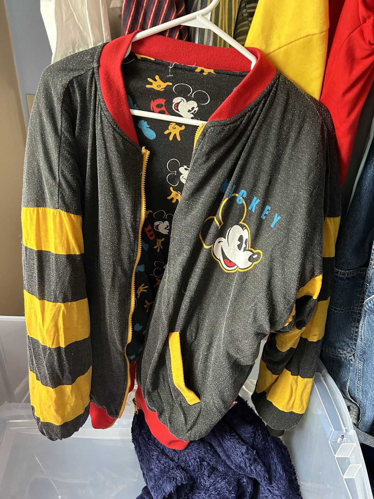 Mickey Mouse × Vintage VINTAGE REVERSIBLE MICKEY MOUSE PUFFER ZIP UP SWEATER Size US XL / EU 56 / 4 - 1 Thumbnail