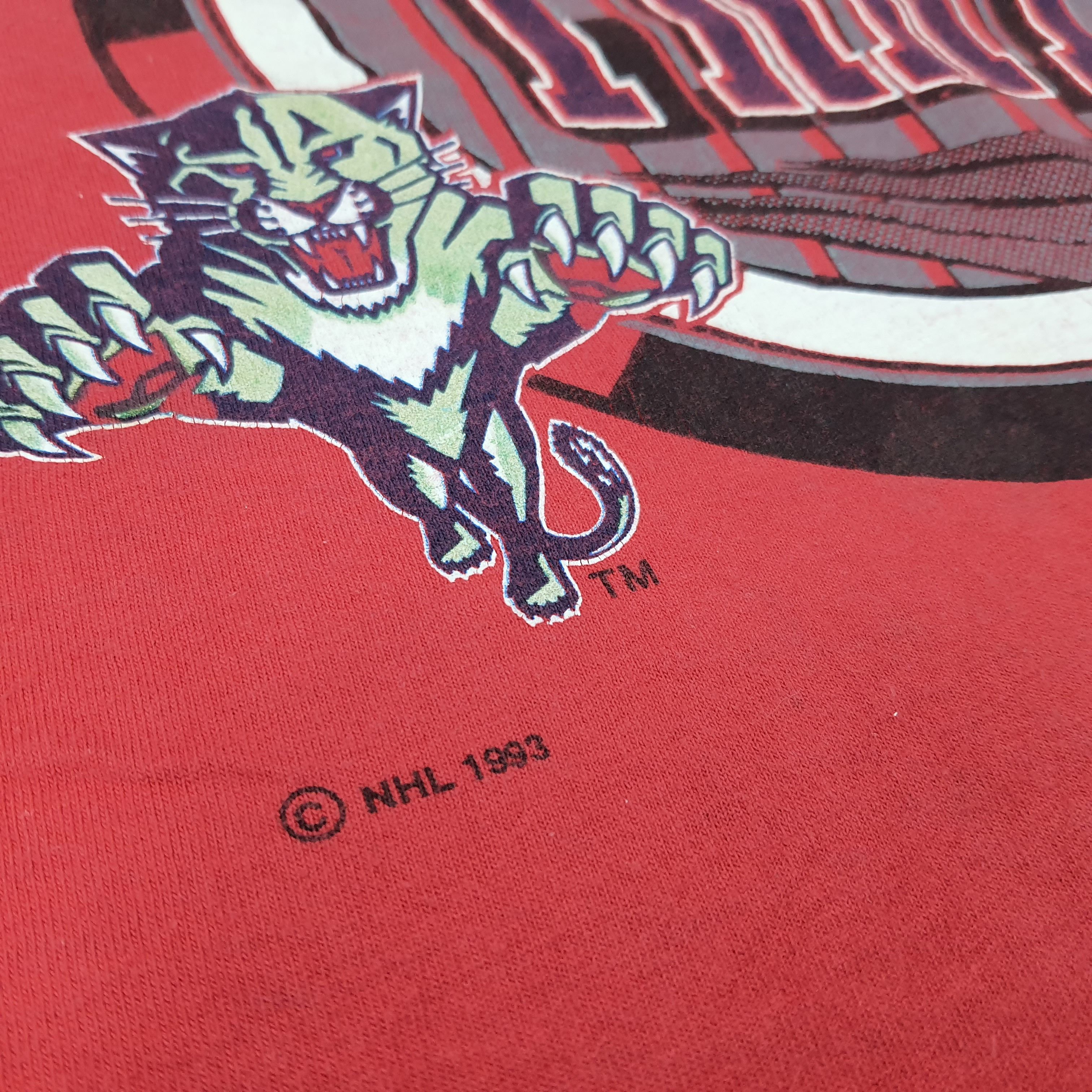 Vintage Vintage 90s Florida Panthers NHL Tshirt C276N65 Size US L / EU 52-54 / 3 - 3 Thumbnail