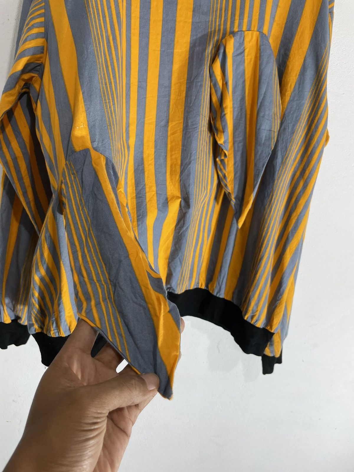 Issey Miyake Undefined Nice Design Striped Sweatshirt Size US M / EU 48-50 / 2 - 4 Thumbnail