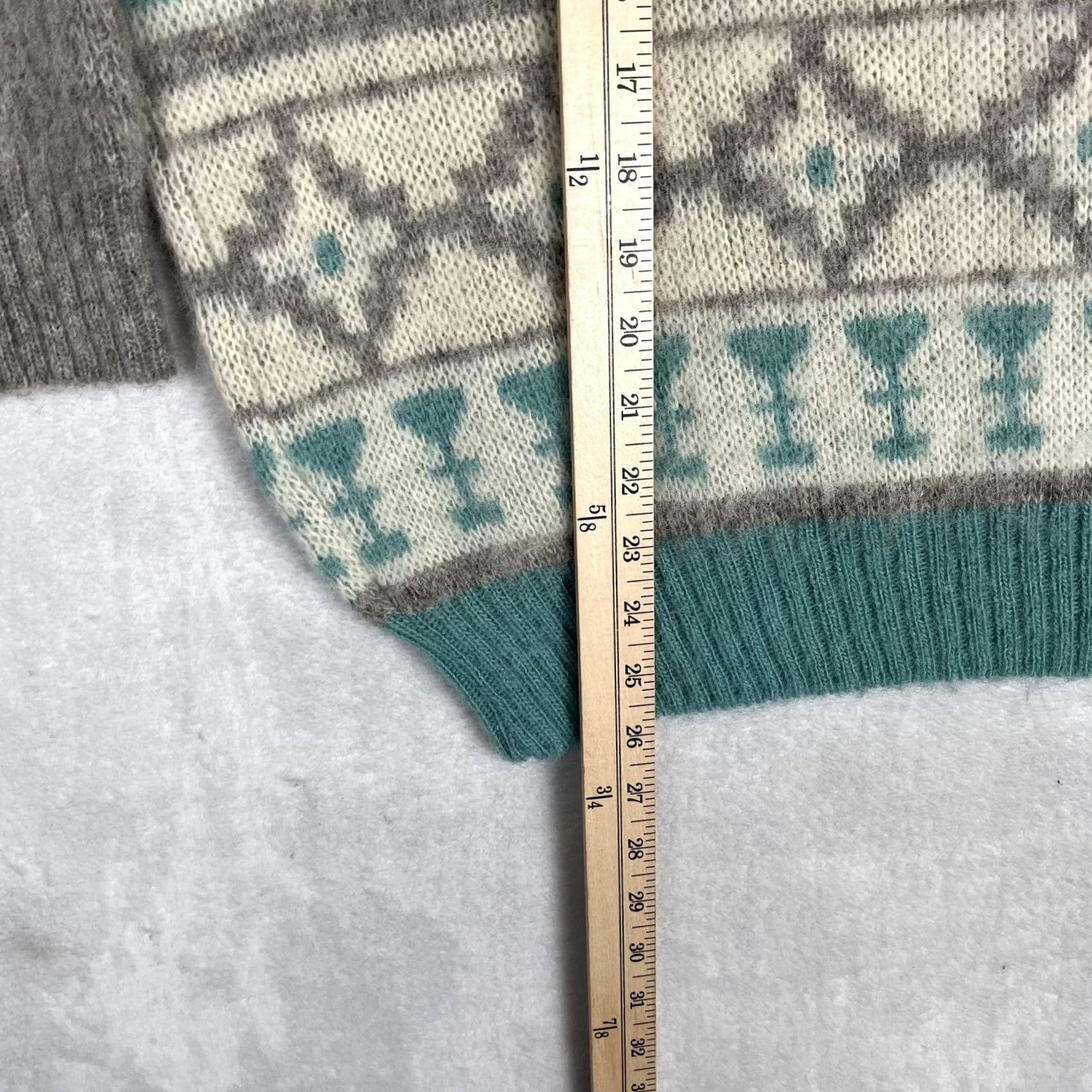 Vintage VINTAGE Alafoss Sweater Mens Large Gray Wool Fair Isle Icelandic Nordic Knit Size US L / EU 52-54 / 3 - 2 Thumbnail