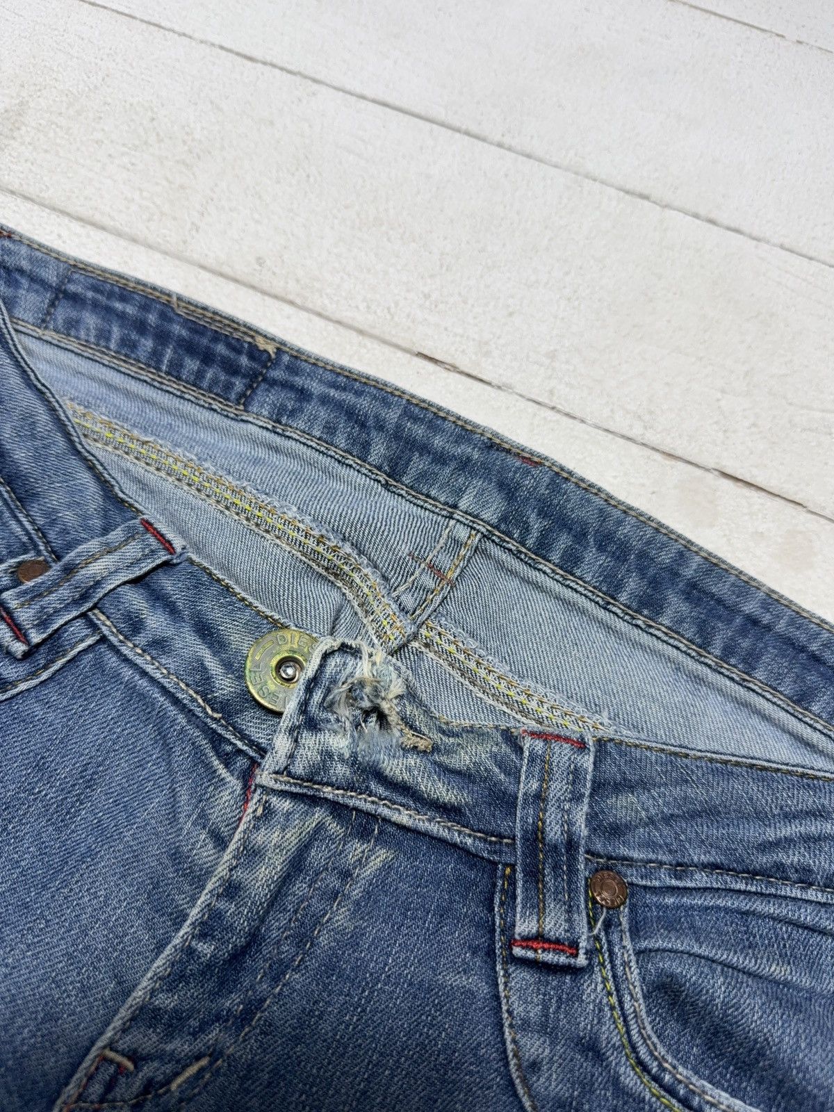 Diesel 90s Retro Y2K Diesel Industry Y2K Bootcut Flared Jeans Denim Size 30" / US 8 / IT 44 - 16 Thumbnail