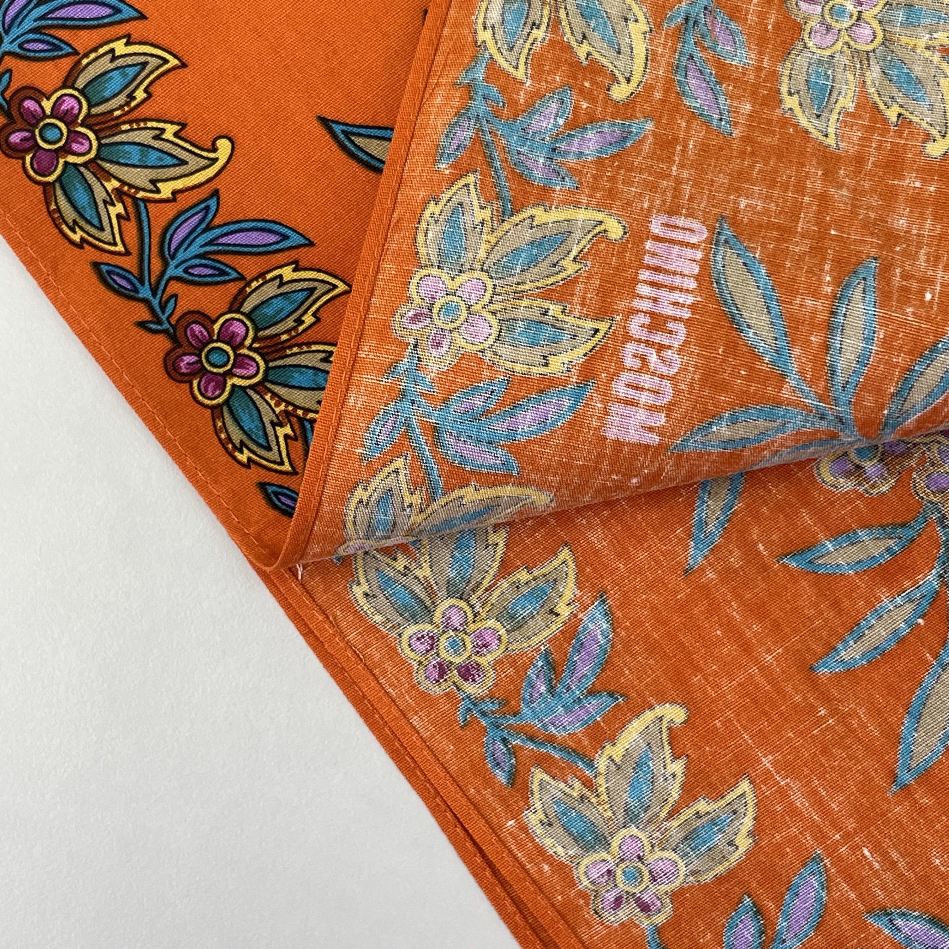 Moschino × Vintage Moschino Handkerchief / Neckerchief / Bandana - 4228 Size ONE SIZE - 4 Thumbnail