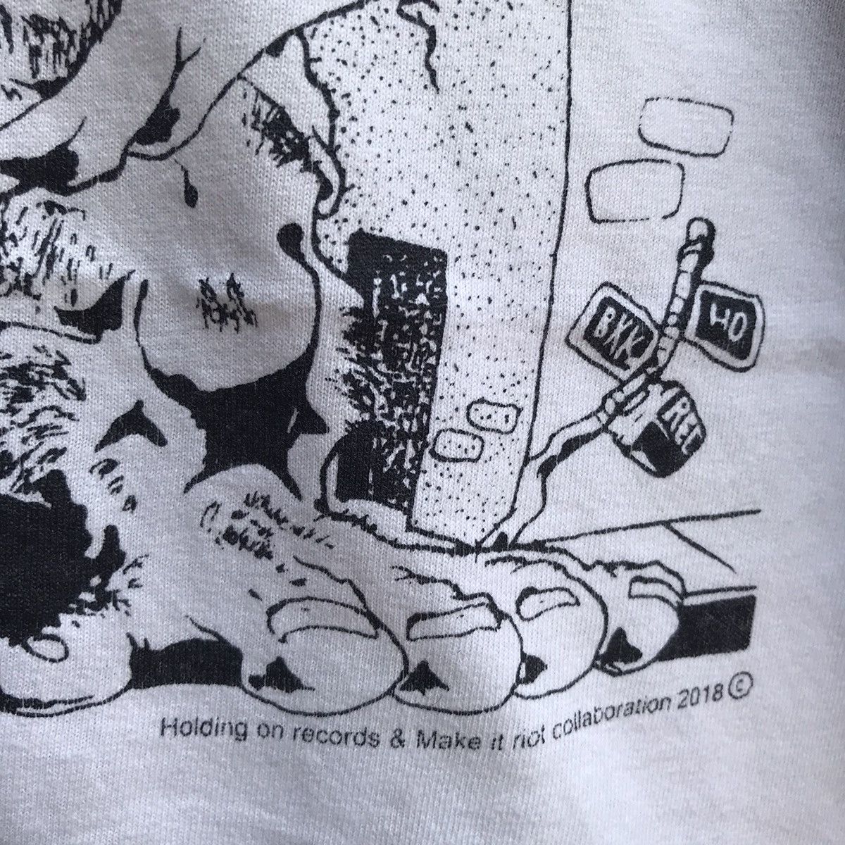 Band Tees HOLDING ON RECORDS hardcore punk tee Size US XL / EU 56 / 4 - 5 Thumbnail