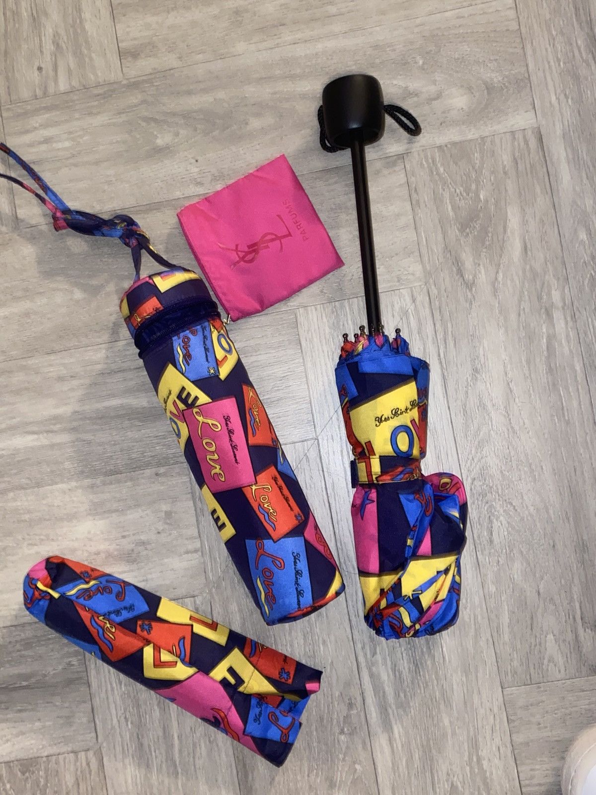 Yves Saint Laurent YSL VINTAGE umbrella YVES SAINT LAURENT showers of love Size ONE SIZE - 5 Thumbnail