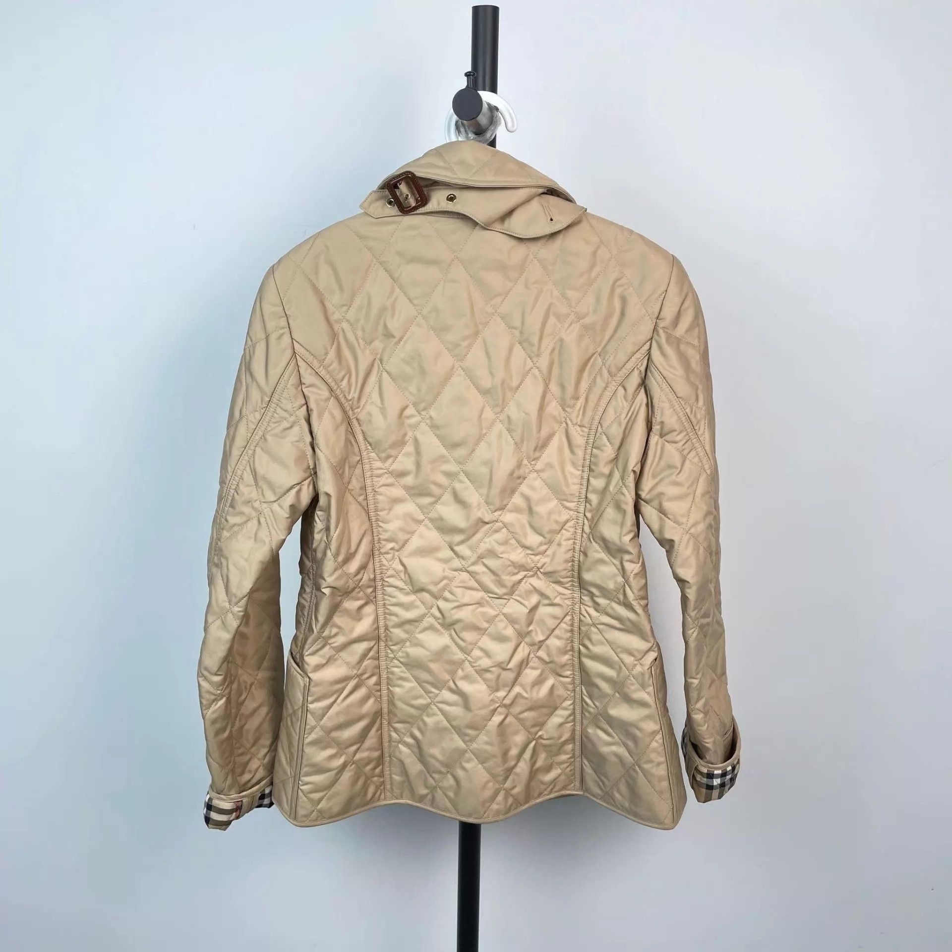 Burberry Burberry New with tags XS Jacket Size XS / US 0-2 / IT 36-38 - 2 Thumbnail