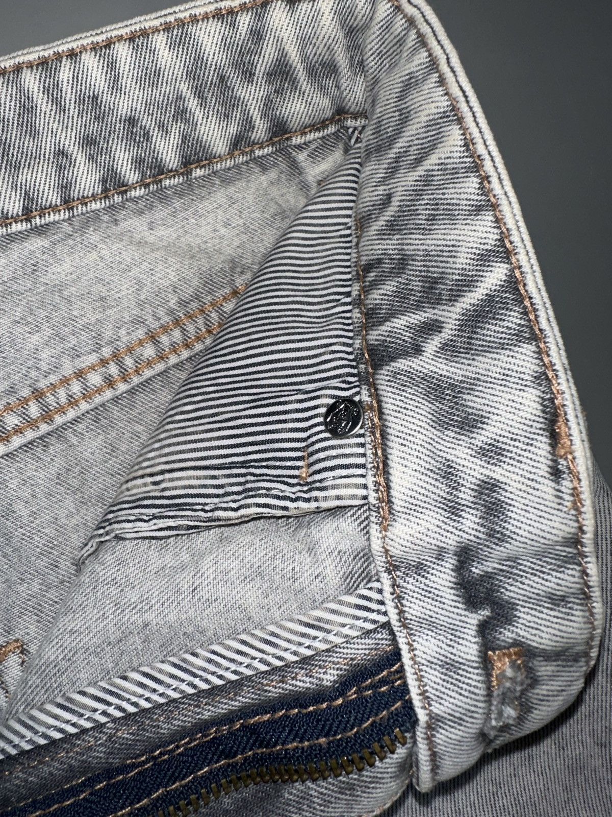 Brunello Cucinelli Brunello Cucinelli — Washed Denim Jeans Size 28" / US 6 / IT 42 - 10 Thumbnail