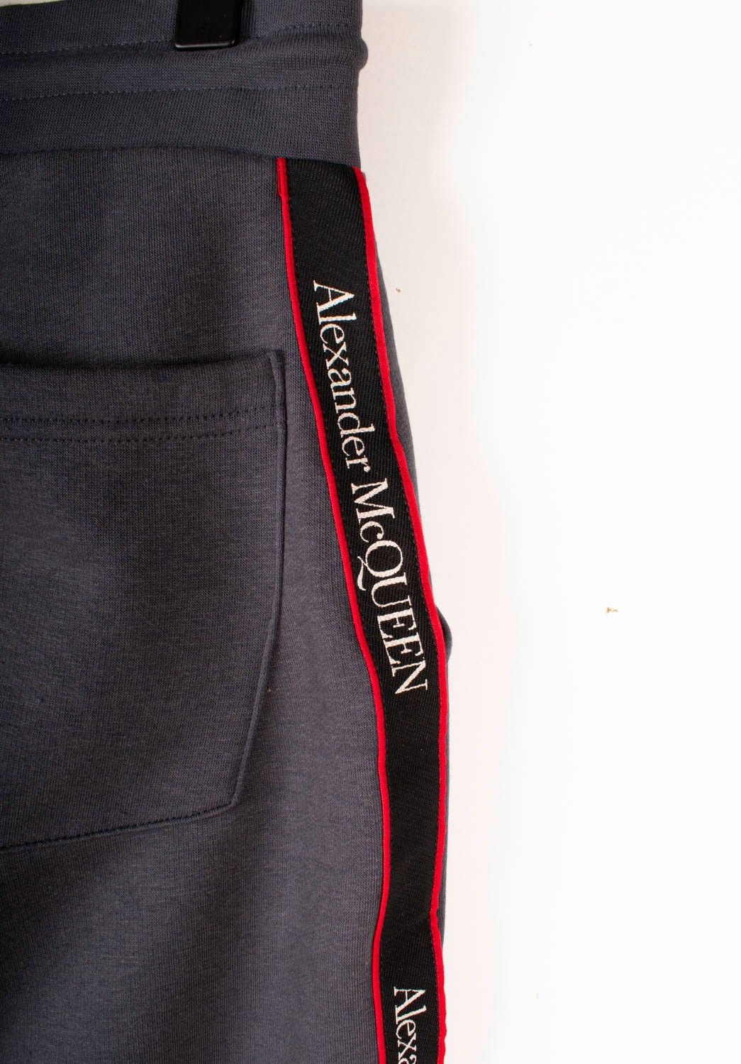 Alexander McQueen Alexander Mcqueen Sweatpans Men Pants Size IT48/M-L Size US 31 - 1 Thumbnail