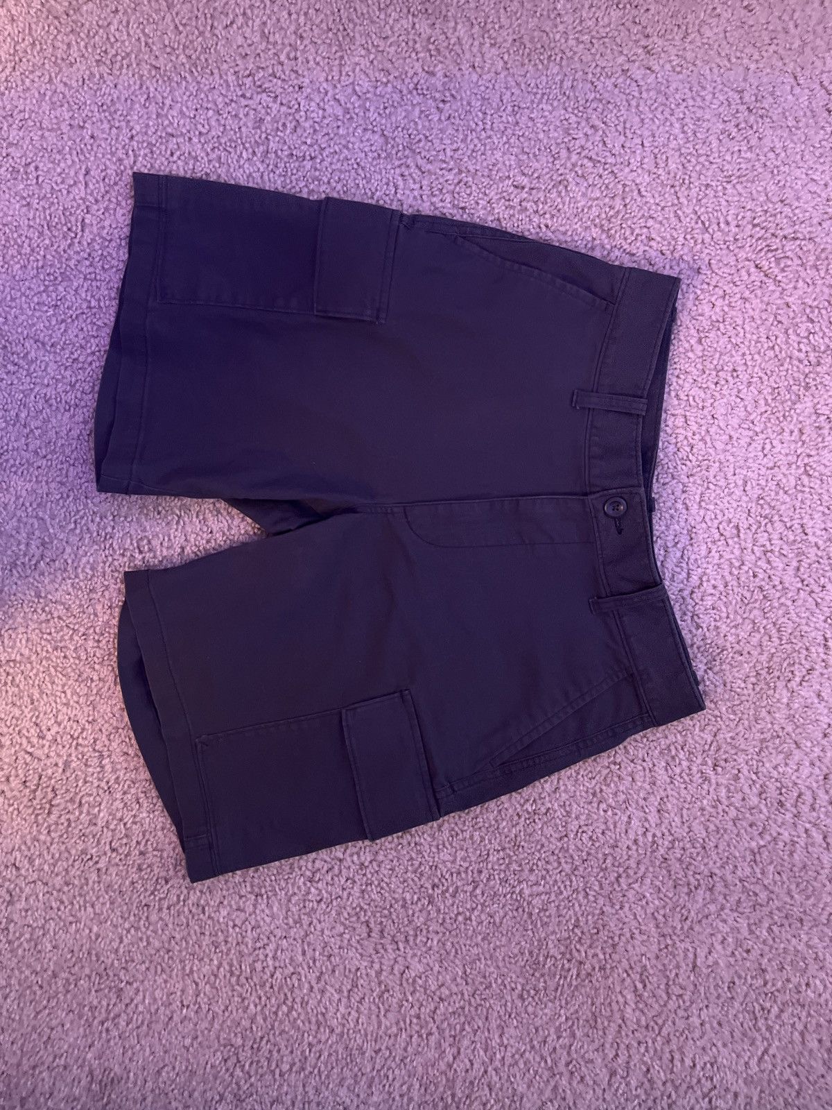Old Navy Old Navy Cargo Shorts Size US 31 - 1 Thumbnail