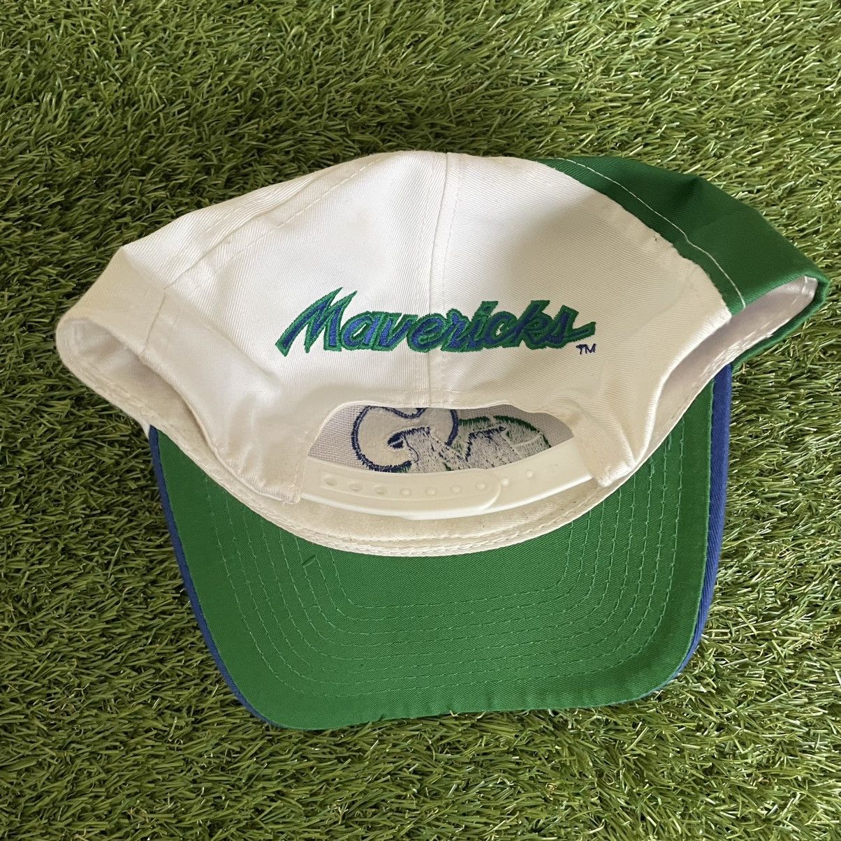 NBA Sports Specialties Snapback Backscript Dallas Mavericks Size ONE SIZE - 3 Thumbnail