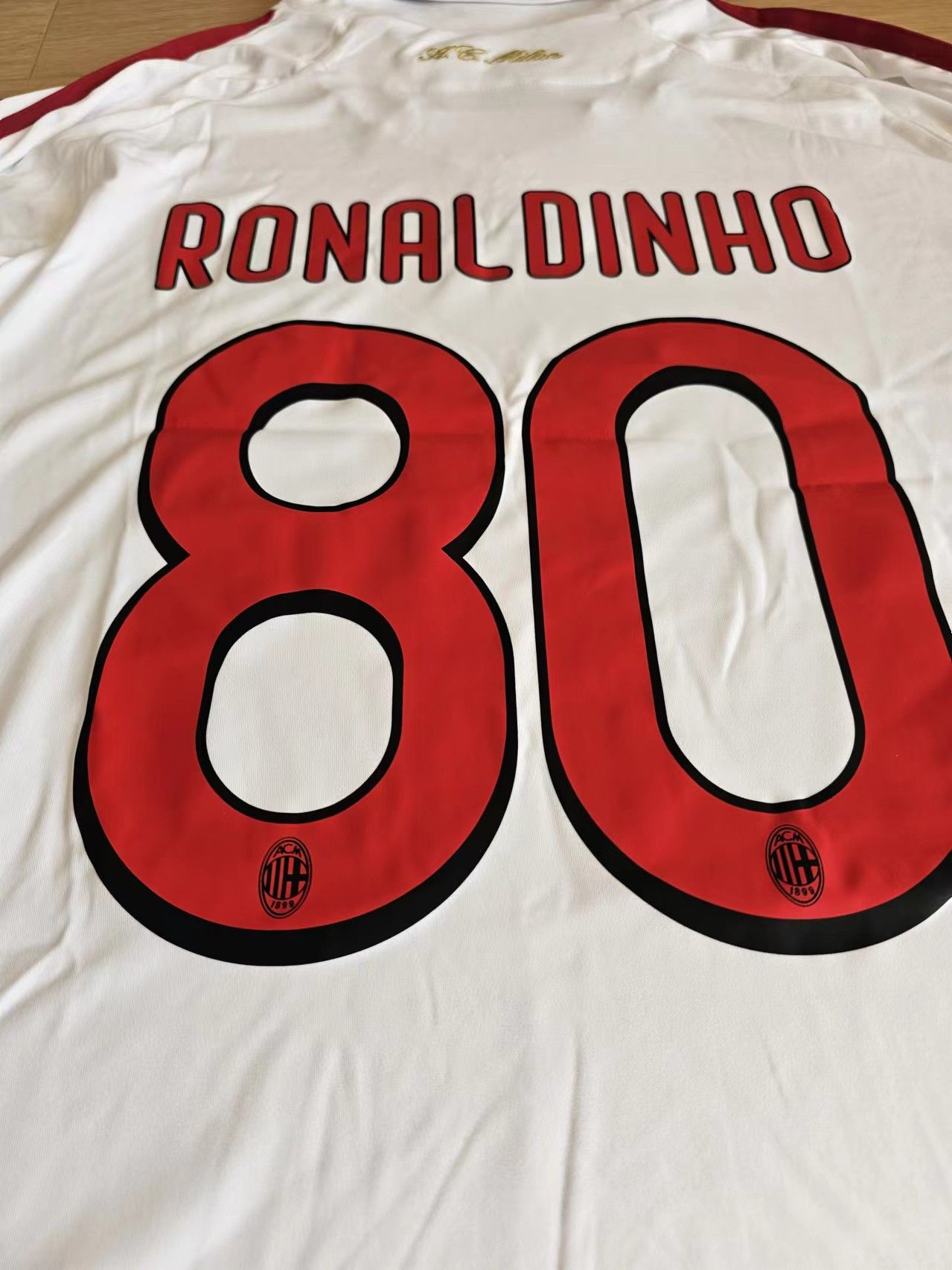 Other 2008 09 AC Milan 80 Ronaldinho Jersey Away Size US M / EU 48-50 / 2 - 4 Thumbnail