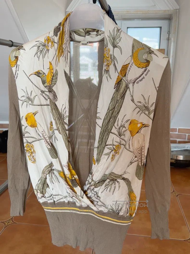 Hermes Hermes Bird print satin collar with knitted half-sleeve to Size XXS / US 00 / IT 34 - 1 Thumbnail