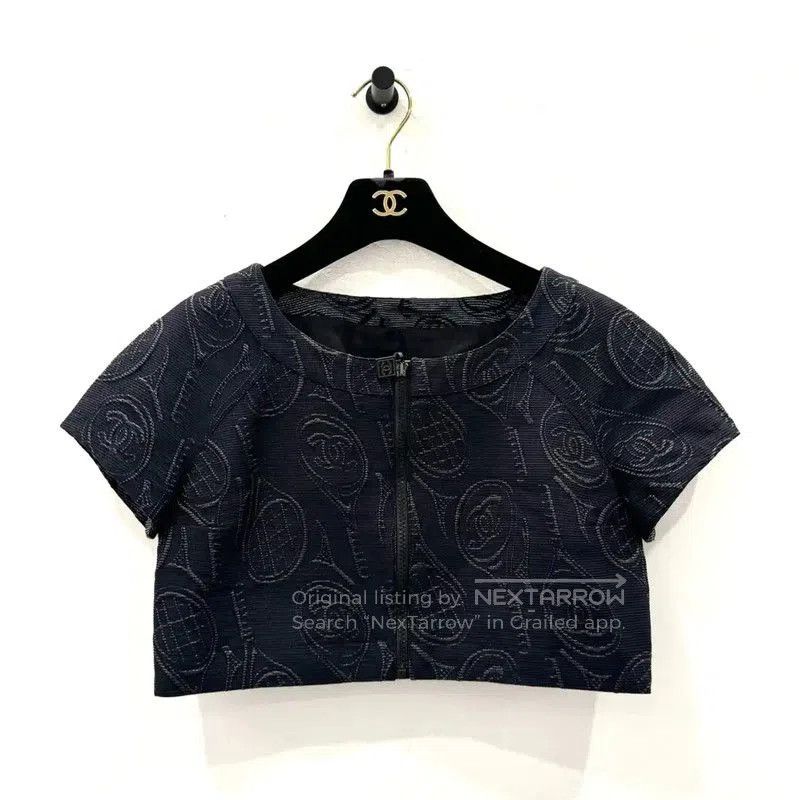 Chanel Black Cropped Nylon T-Shirt for Women .