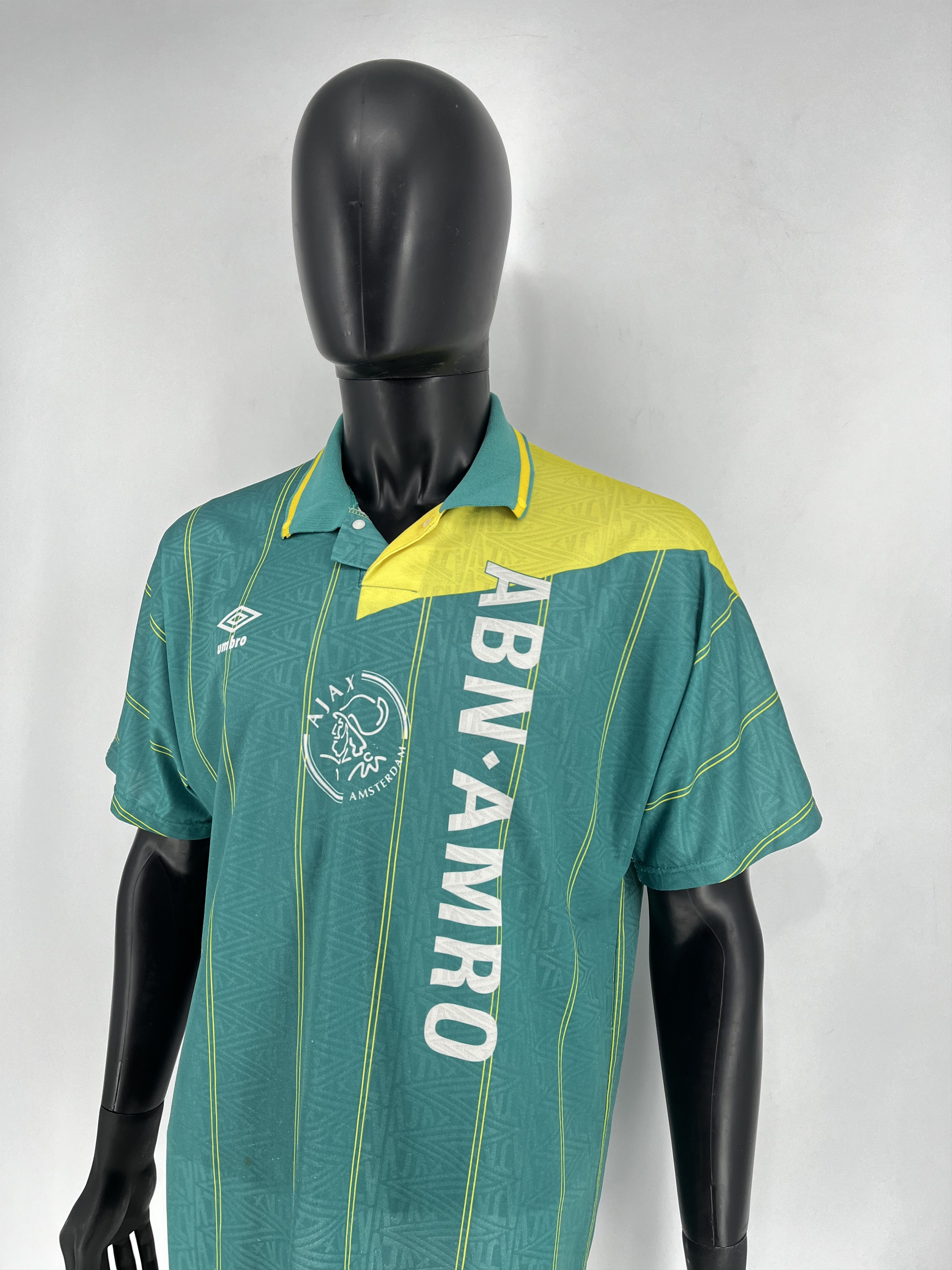 Sports Specialties Original Ajax 1991/92/1993 Umbro Away Football Shirt Jersey Size US L / EU 52-54 / 3 - 4 Thumbnail