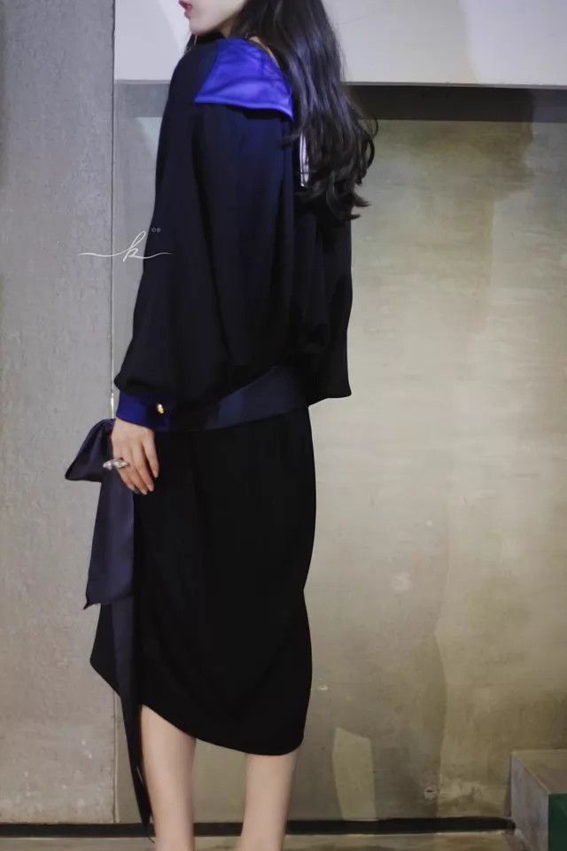 Versace Gianni Versace 80s Navy Tie Batwing Sleeve Shirt Dress Size S / US 4 / IT 40 - 8 Thumbnail