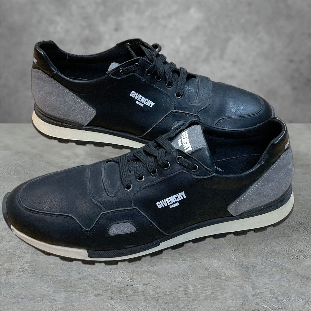 Givenchy × Vintage VINTAGE GIVENCHY PARIS RUNNERS SIZE 44 Size US 12 / EU 45 - 1 Thumbnail