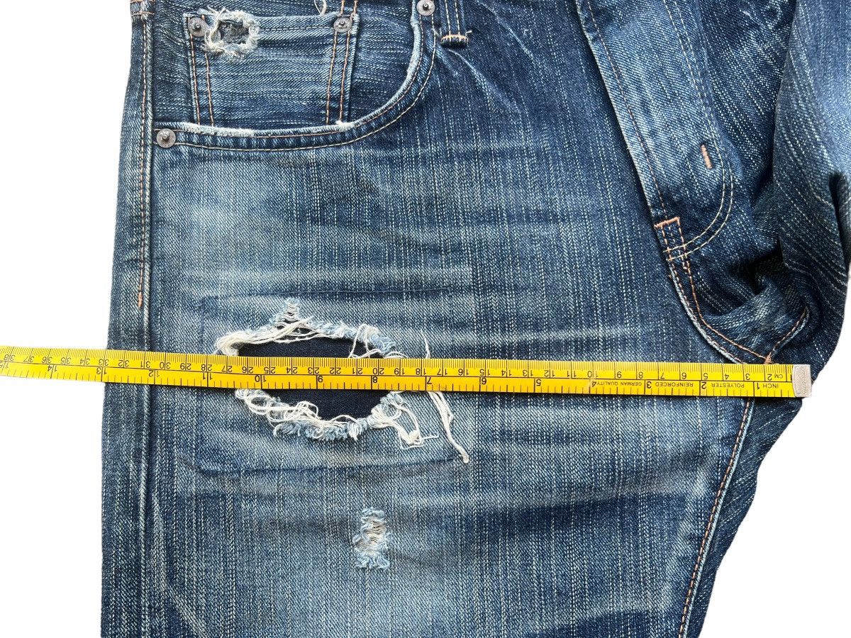 Edwin Vintage Edwin Distressed Ripped Patchwork Denim Jeans 34x32 Size US 34 / EU 50 - 16 Thumbnail