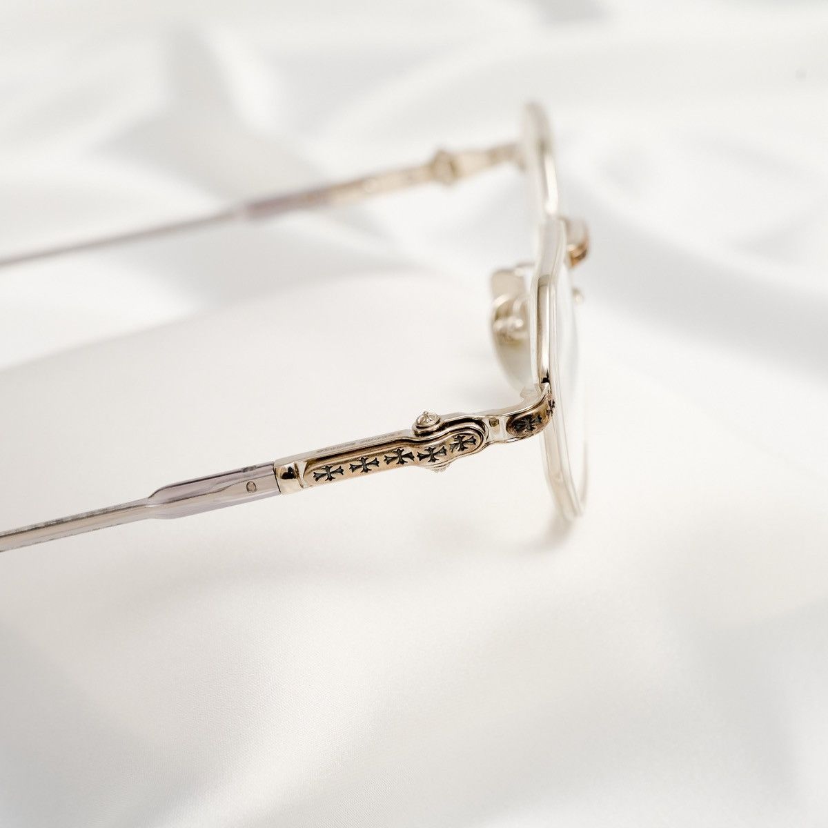 Chrome Hearts CHROME HEARTS TATTERS CRYSTAL GRAPHITE GLASSES Size ONE SIZE - 3 Thumbnail