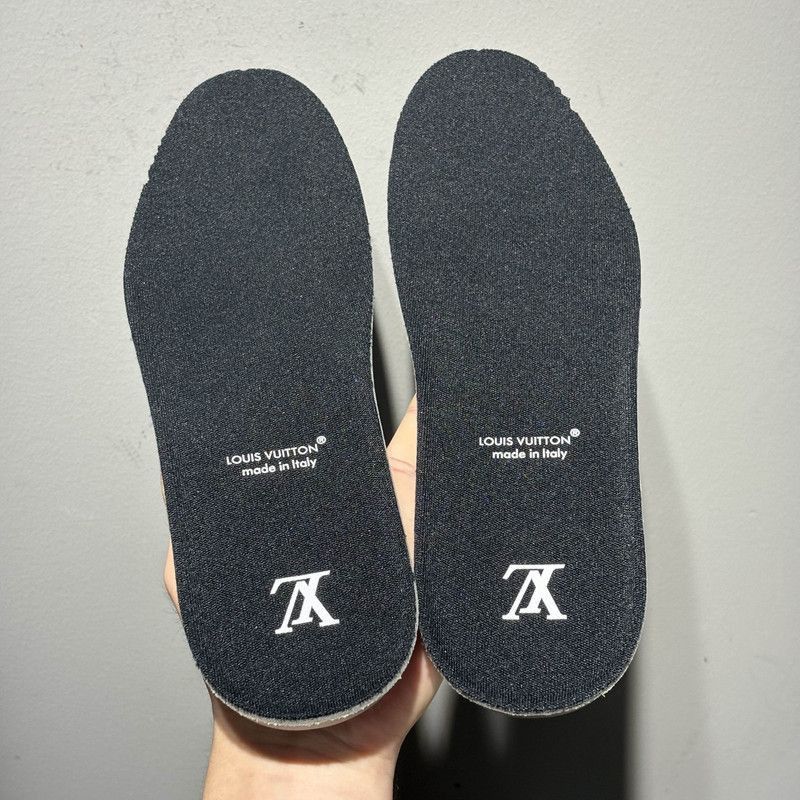 Louis Vuitton Louis Vuitton Rivoli Low-Top Sneakers for Men -2508 Size US 10.5 / EU 43-44 - 6 Thumbnail